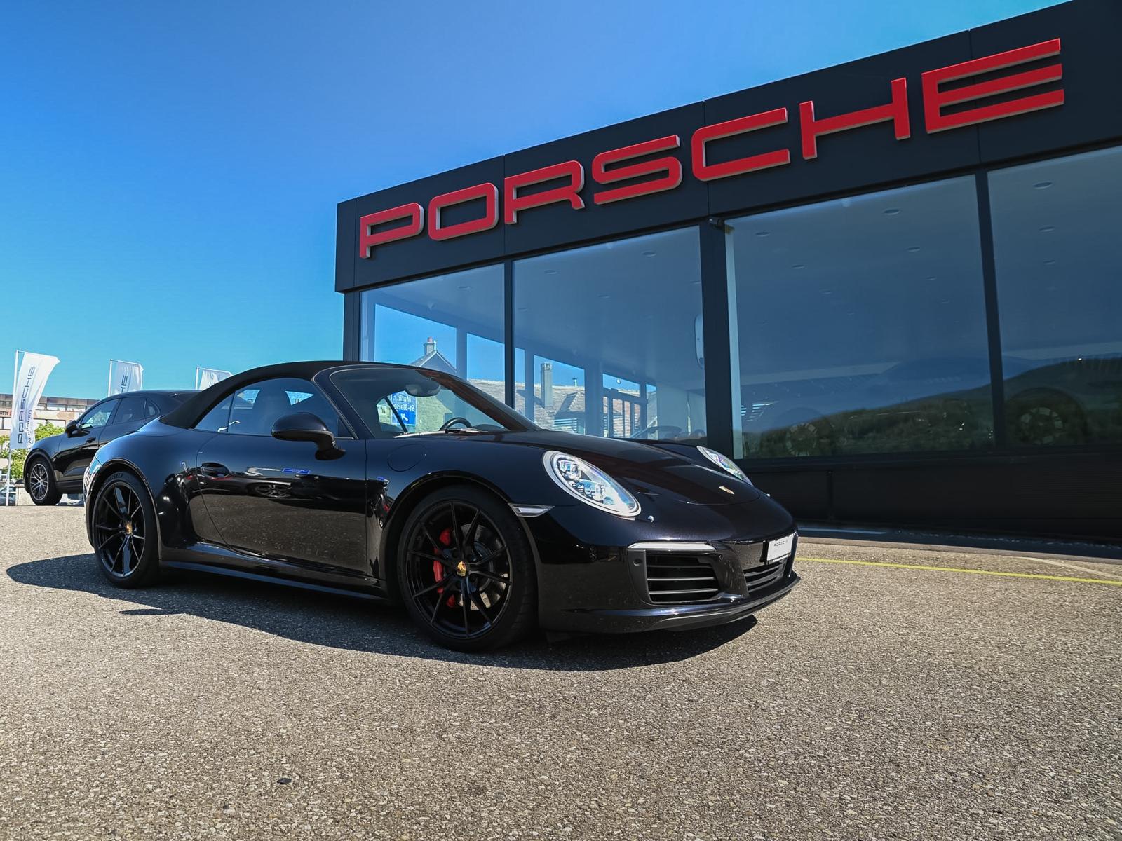 PORSCHE 911 Carrera 4S Cabrio PDK-showroom-element-2