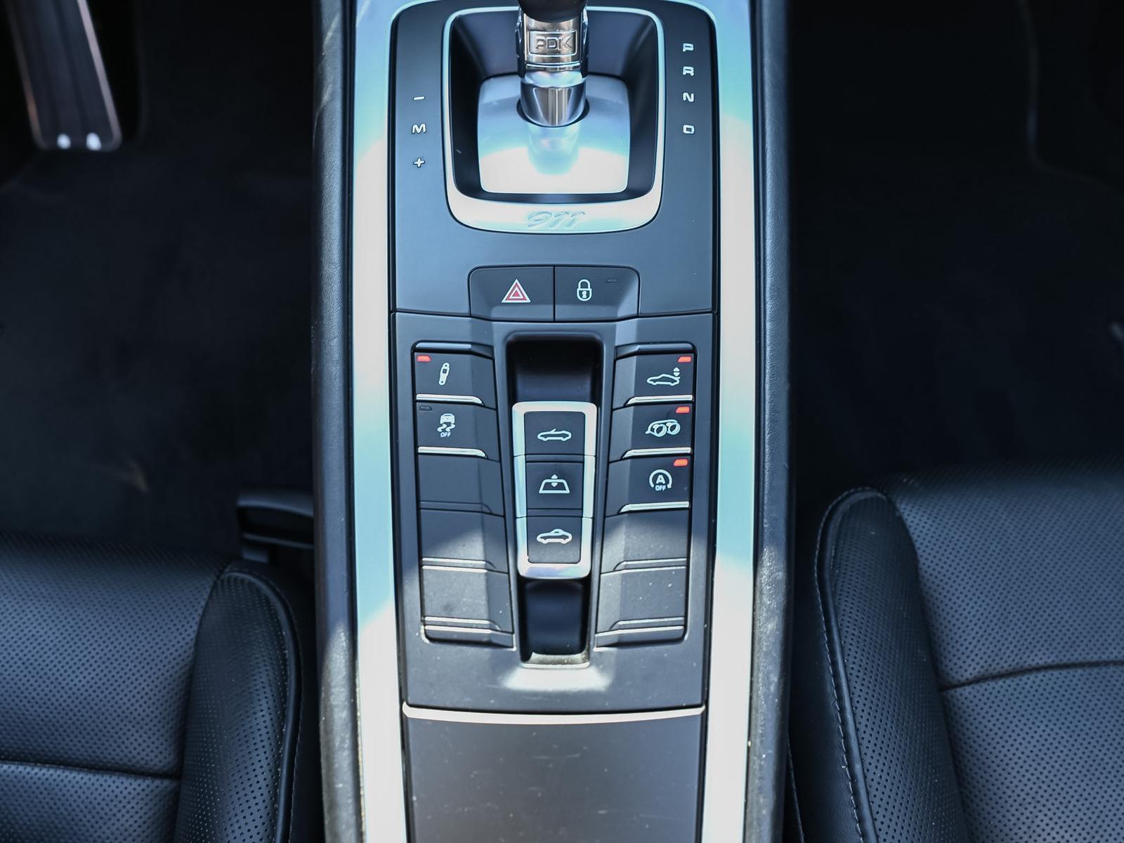 PORSCHE 911 Carrera 4S Cabrio PDK-image-24