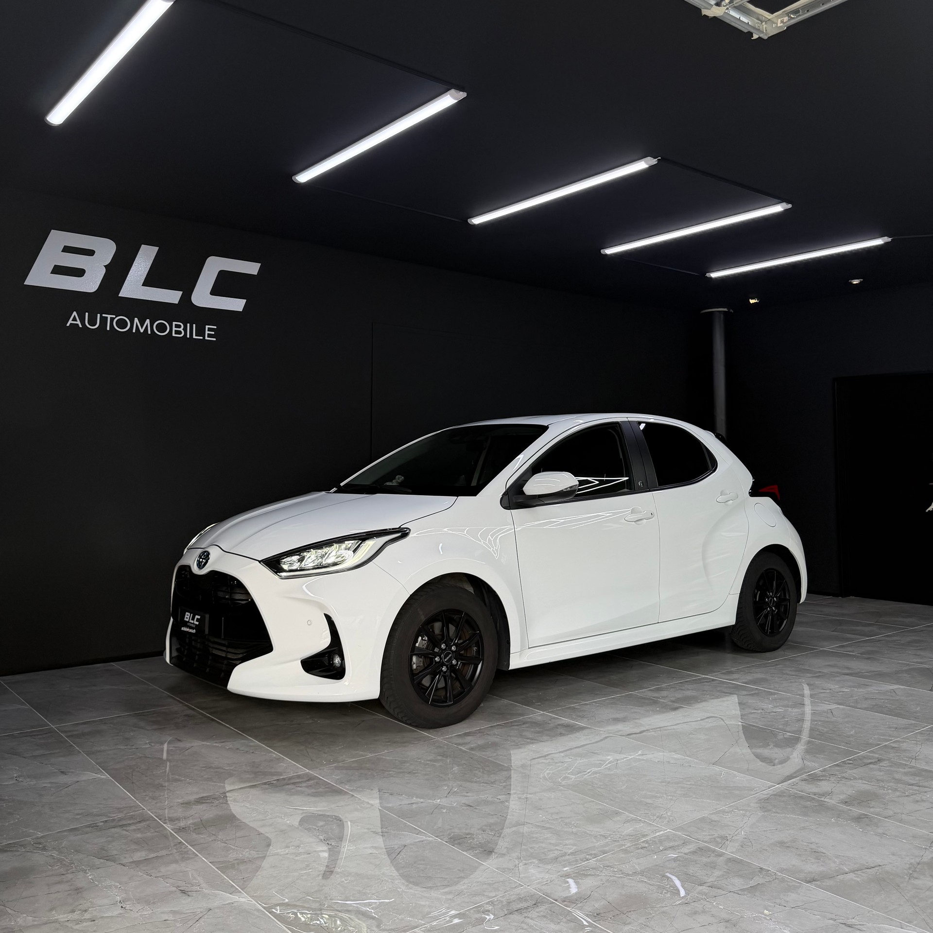 TOYOTA Yaris 1.5 Comfort e-CVT-image-0