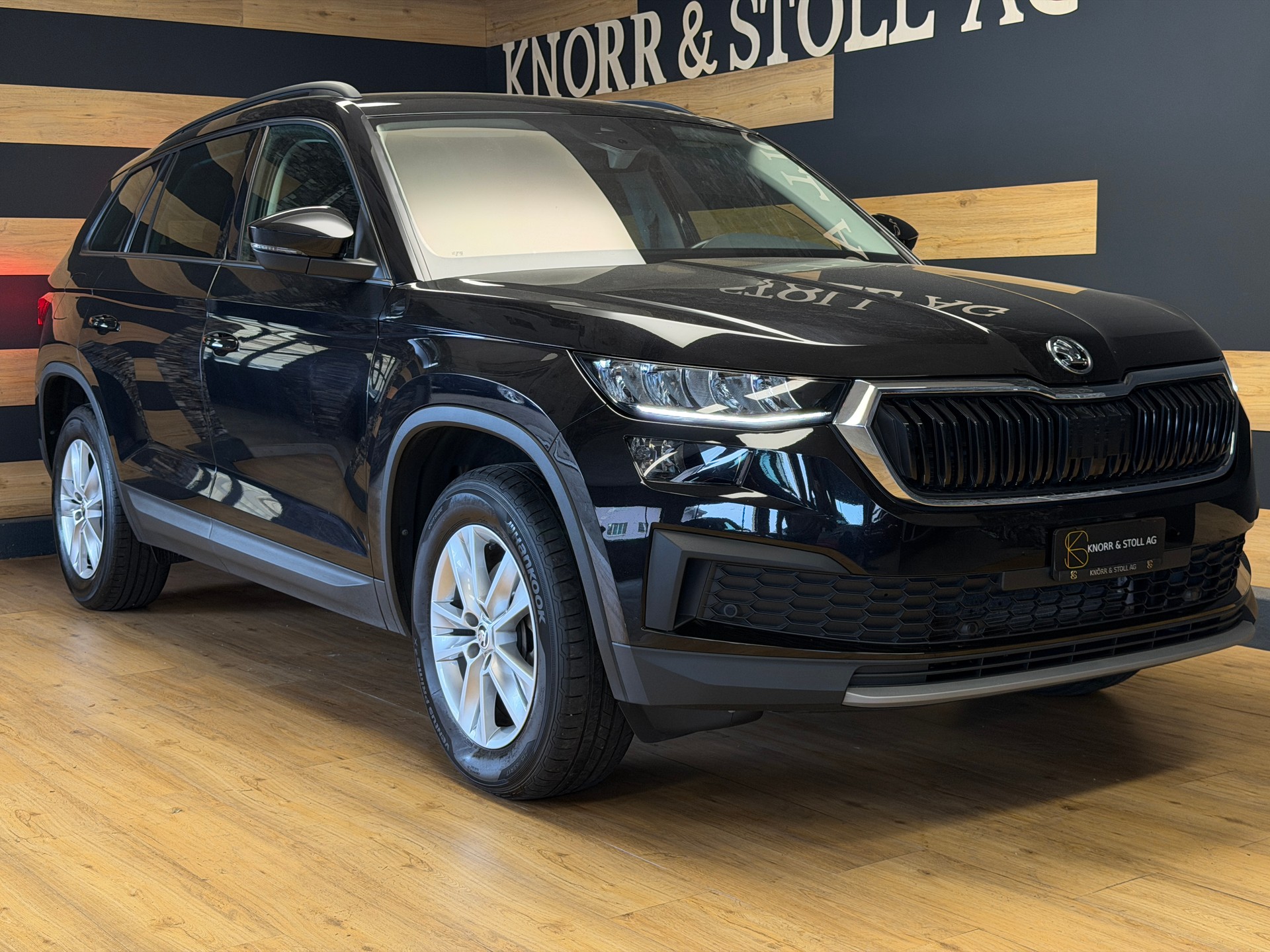 SKODA Kodiaq 2.0 TDI CR Ambition 4x4 DSG-image-0
