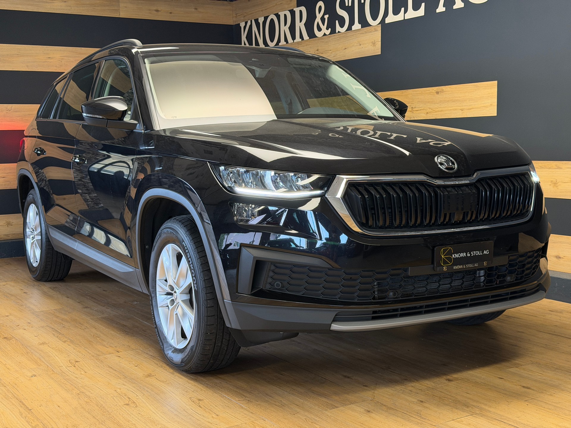 SKODA Kodiaq 2.0 TDI CR Ambition 4x4 DSG-image-1
