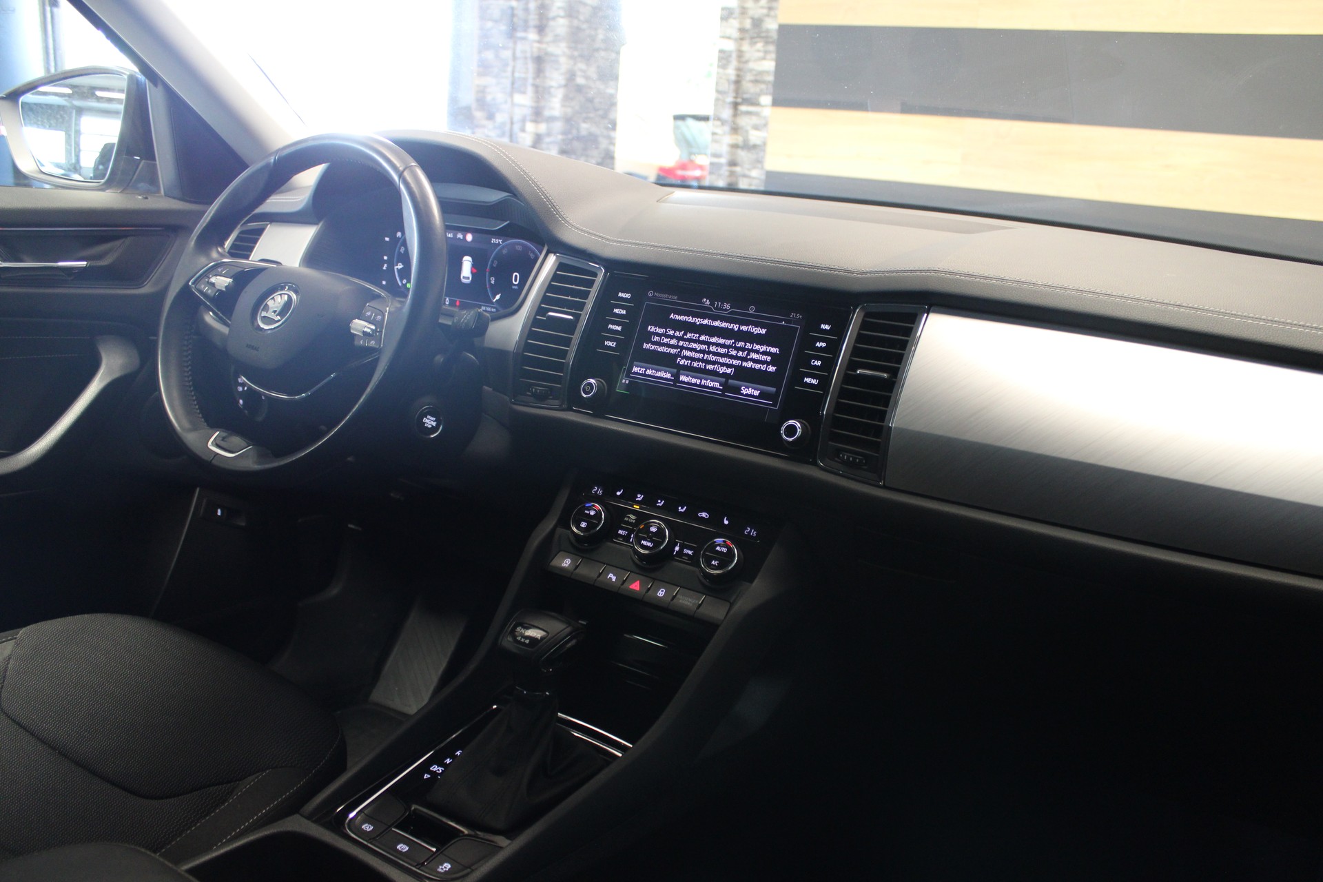 SKODA Kodiaq 2.0 TDI CR Ambition 4x4 DSG-image-11