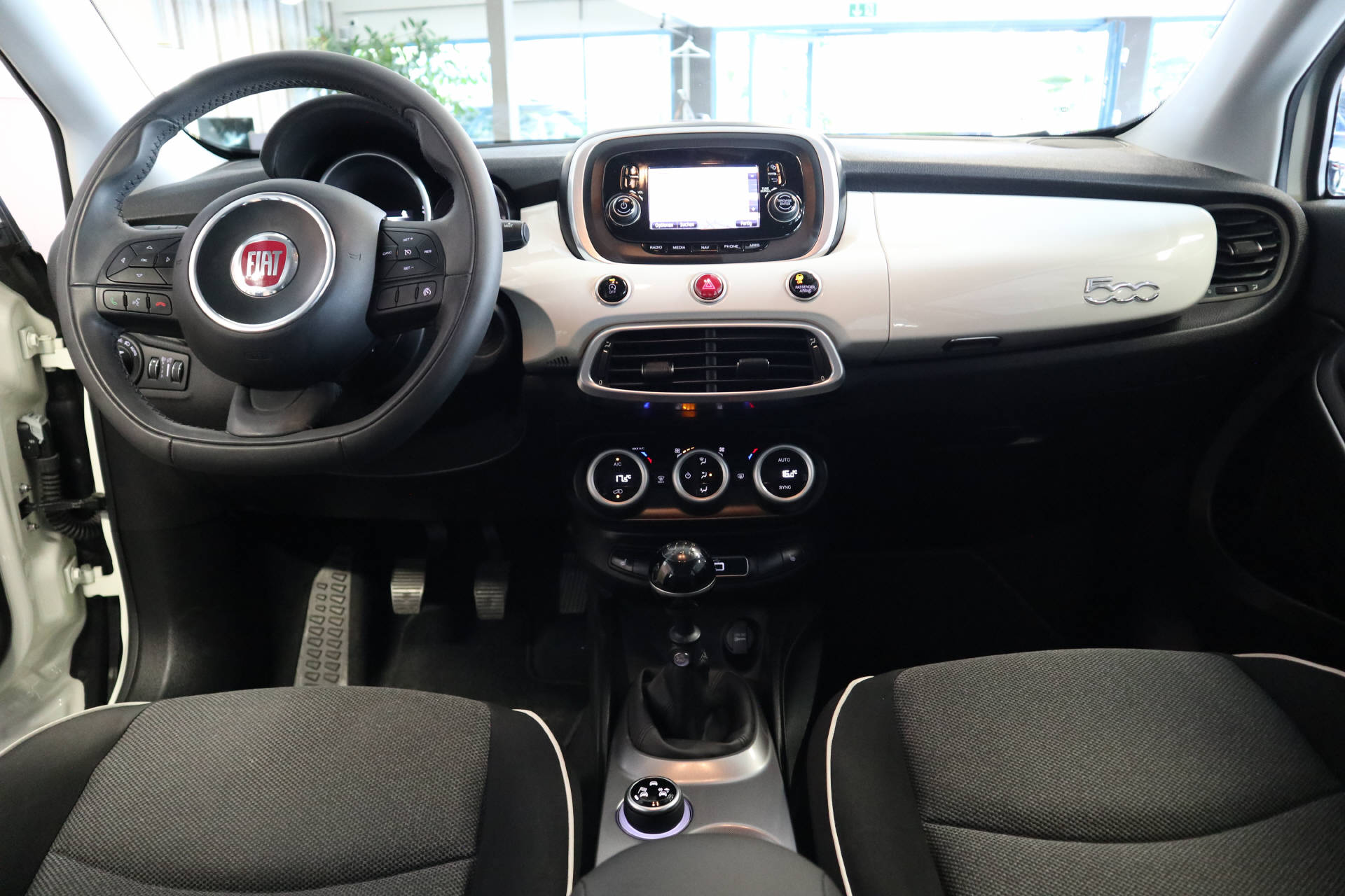 FIAT 500X 1.4 MultiAir Pop Star-image-12