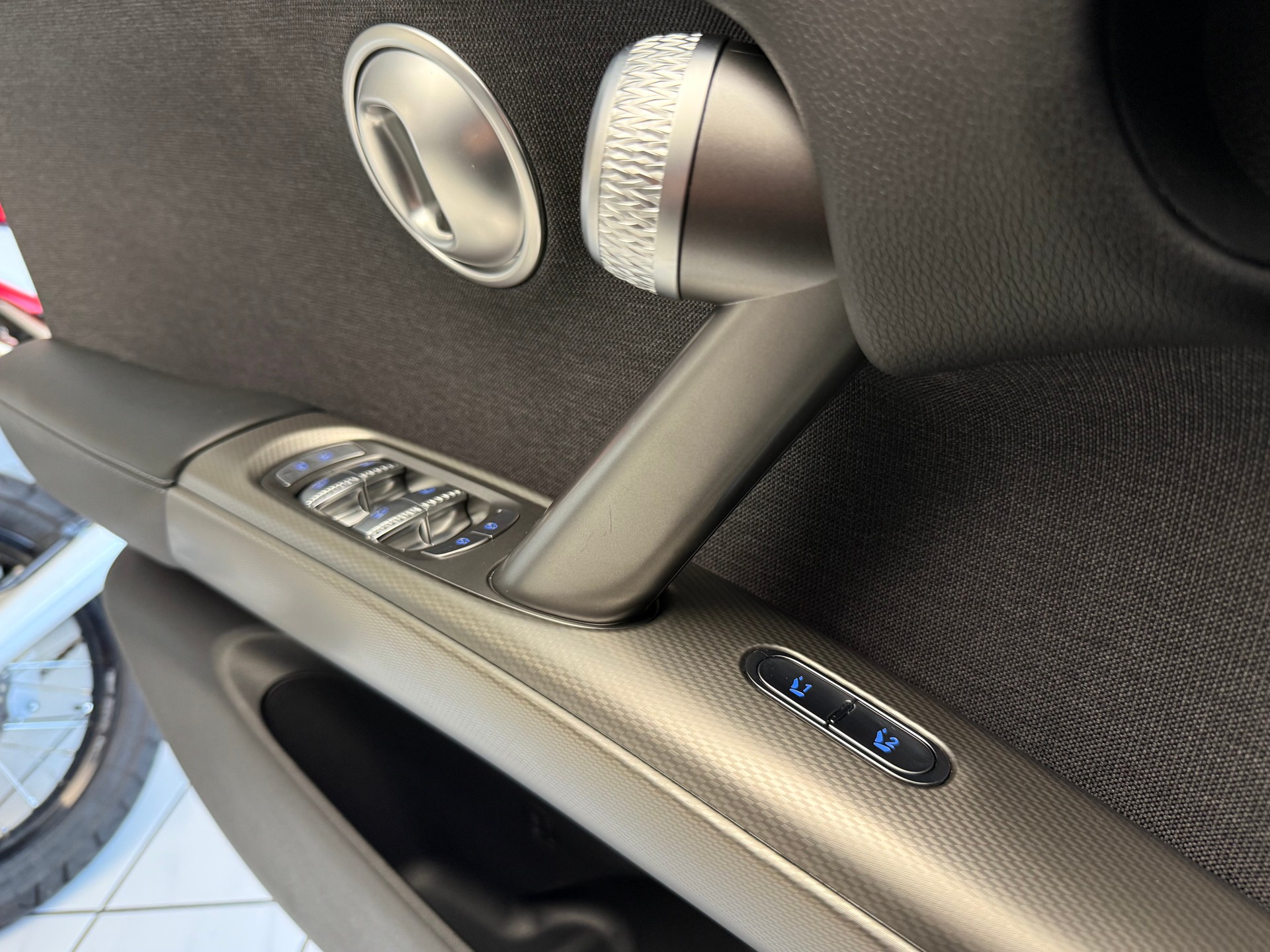 GENESIS GV60 77.4 kWh Premium SoH 97.7 %-image-25