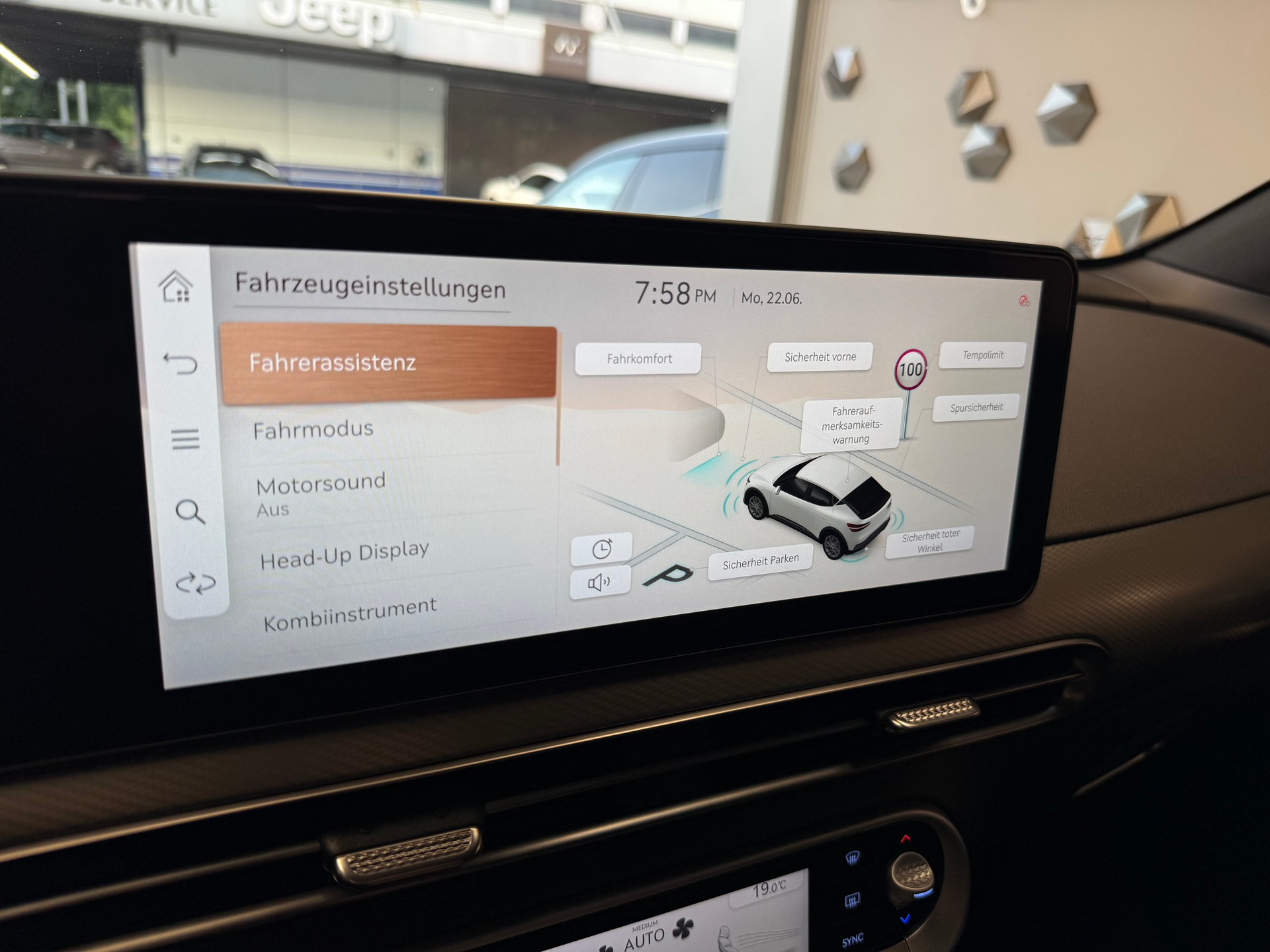 GENESIS GV60 77.4 kWh Premium SoH 97.7 %-image-20