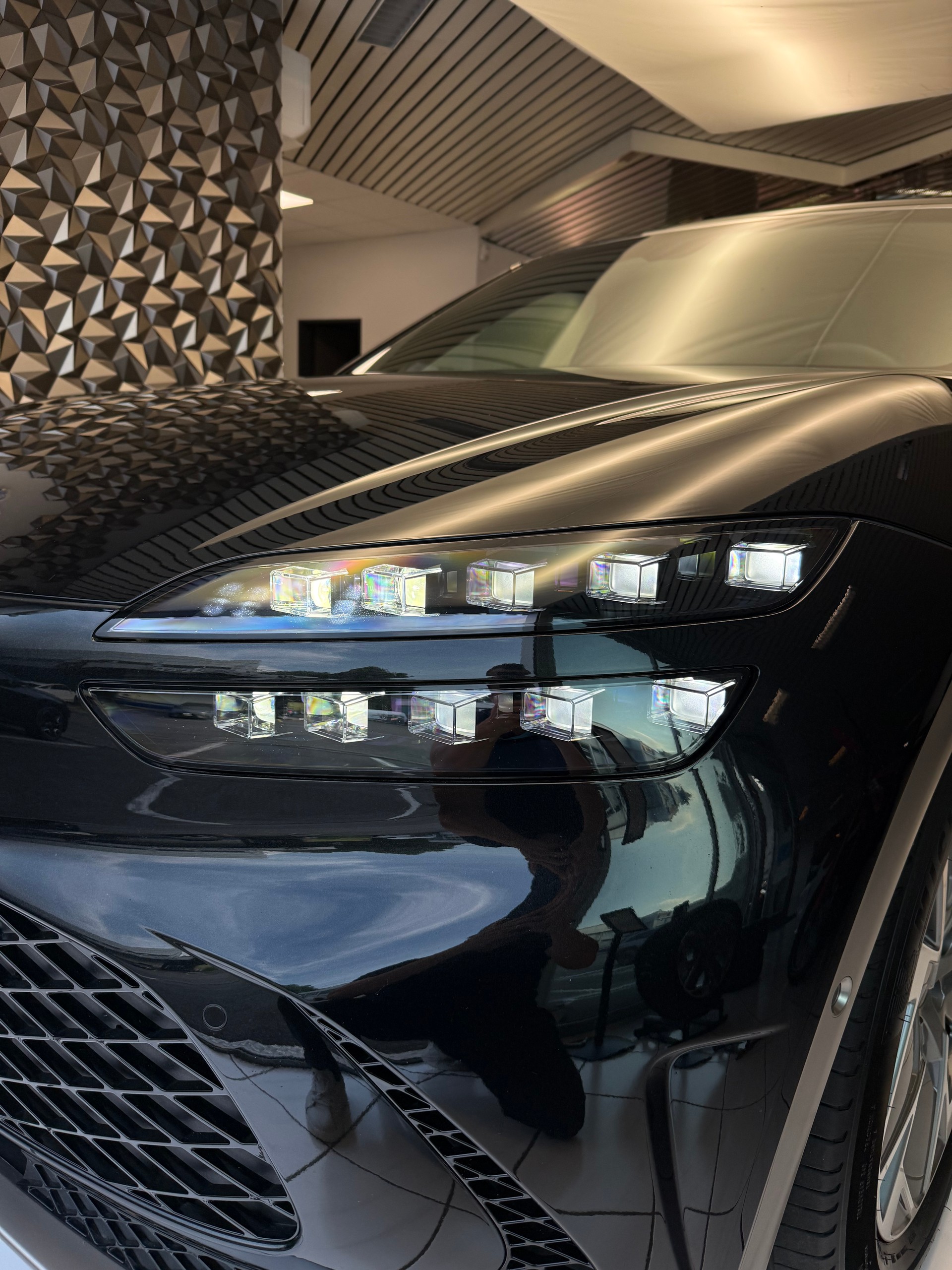GENESIS GV60 77.4 kWh Premium SoH 97.7 %-image-30