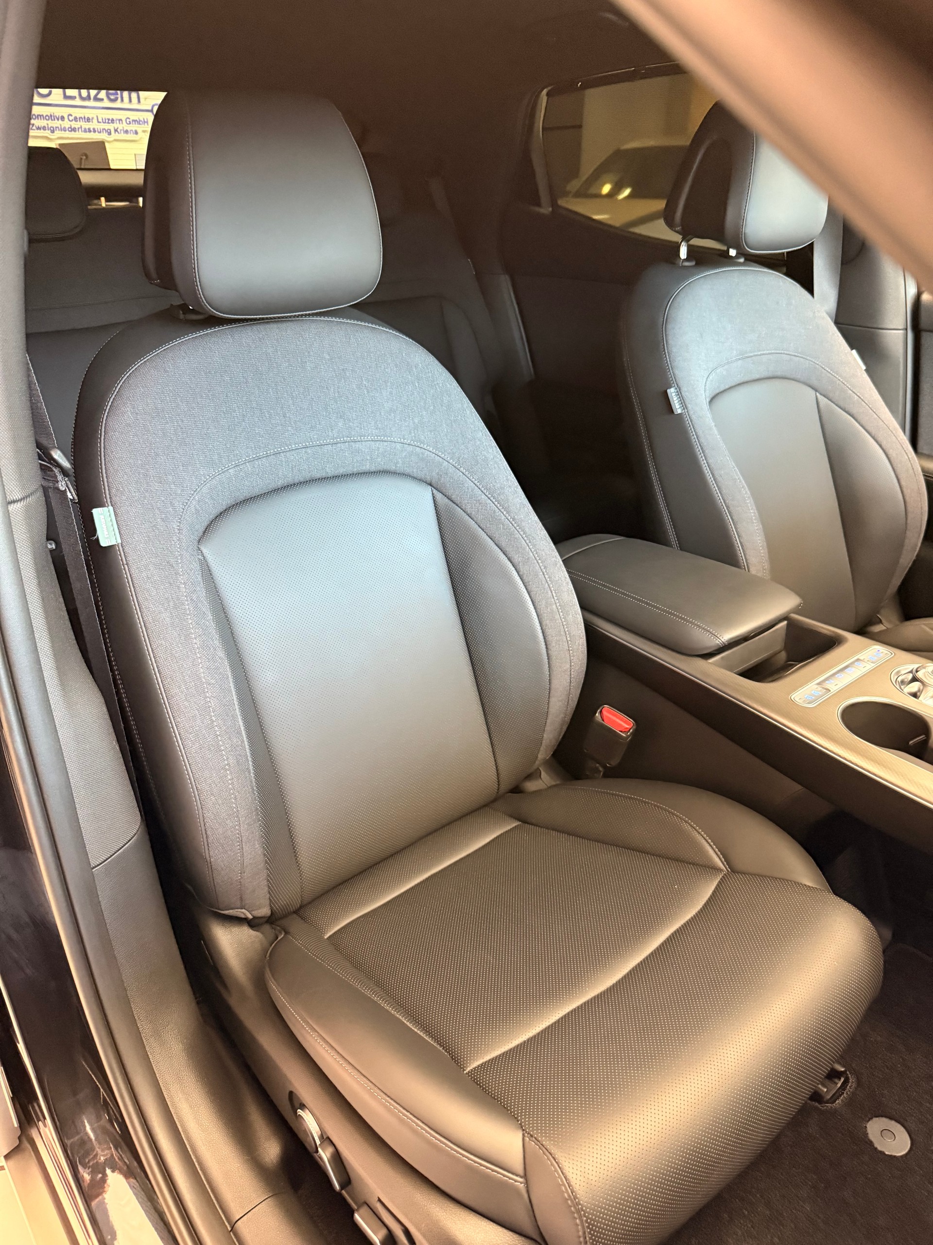 GENESIS GV60 77.4 kWh Premium SoH 97.7 %-image-15