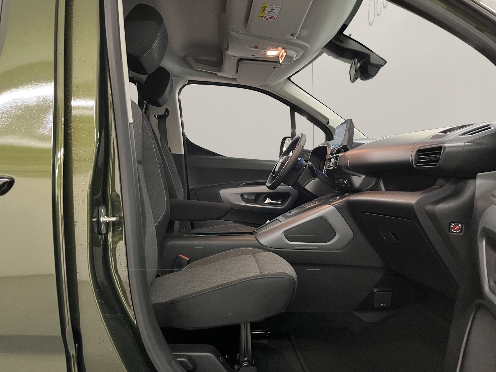 OPEL Combo 1.5 D GS S/S-image-11