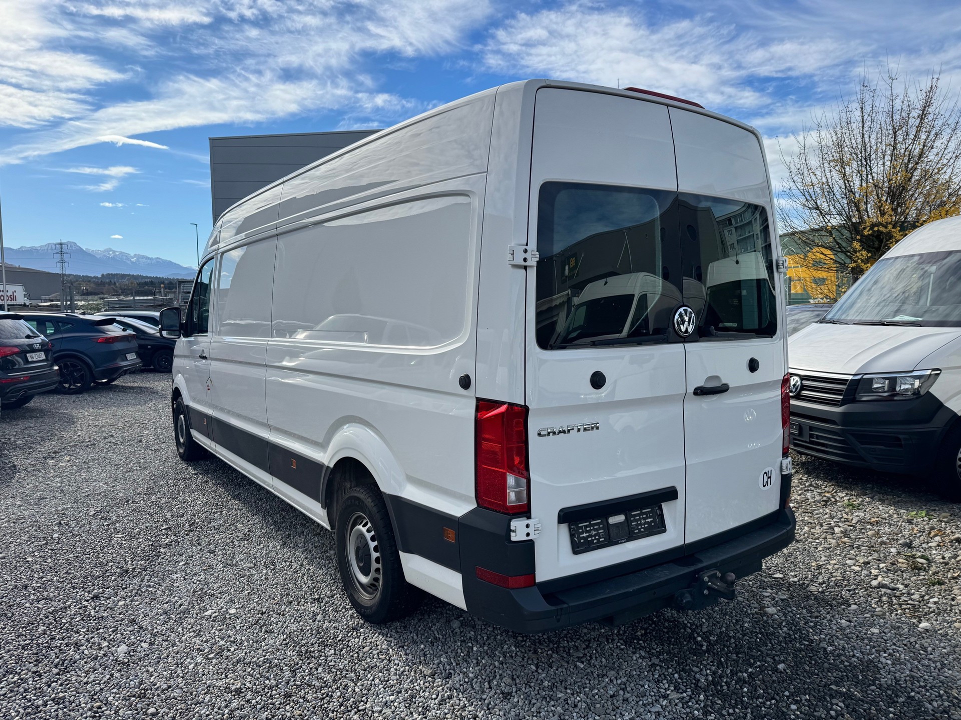 VW Crafter 35 2.0 TDI L4-image-4
