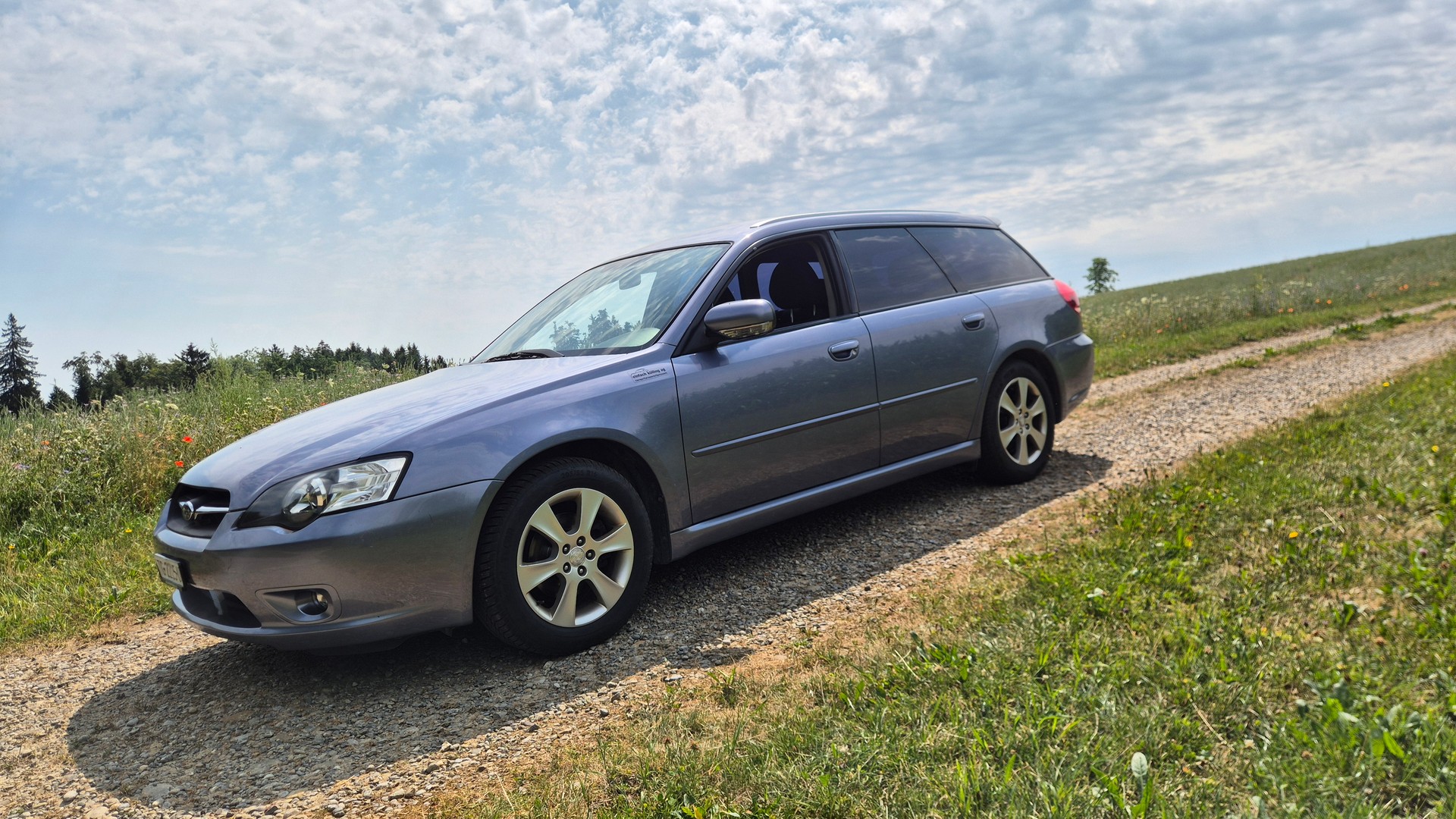 SUBARU Legacy 2.0R AWD Swiss-image-0