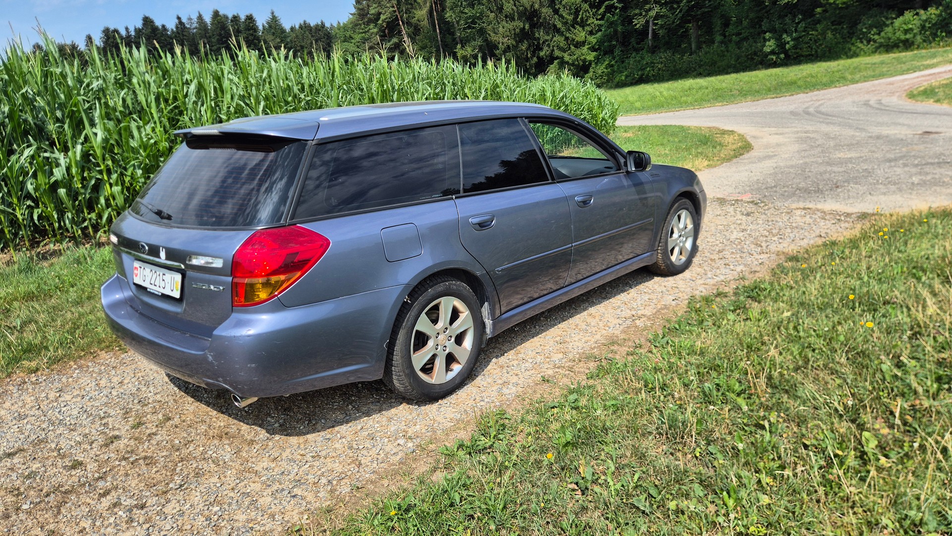 SUBARU Legacy 2.0R AWD Swiss-image-2