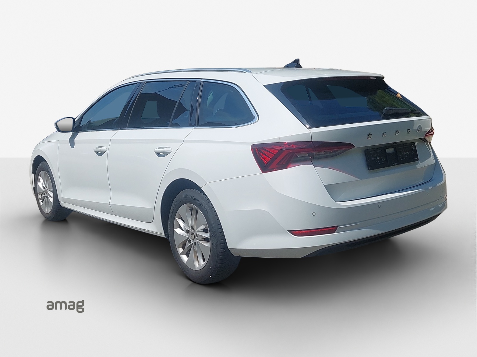 SKODA Octavia Combi 2.0 TDI DSG Ambition-image-2