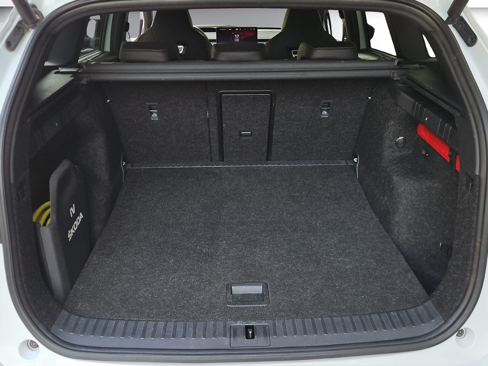 SKODA Skoda Enyaq 80x Sportline-image-16