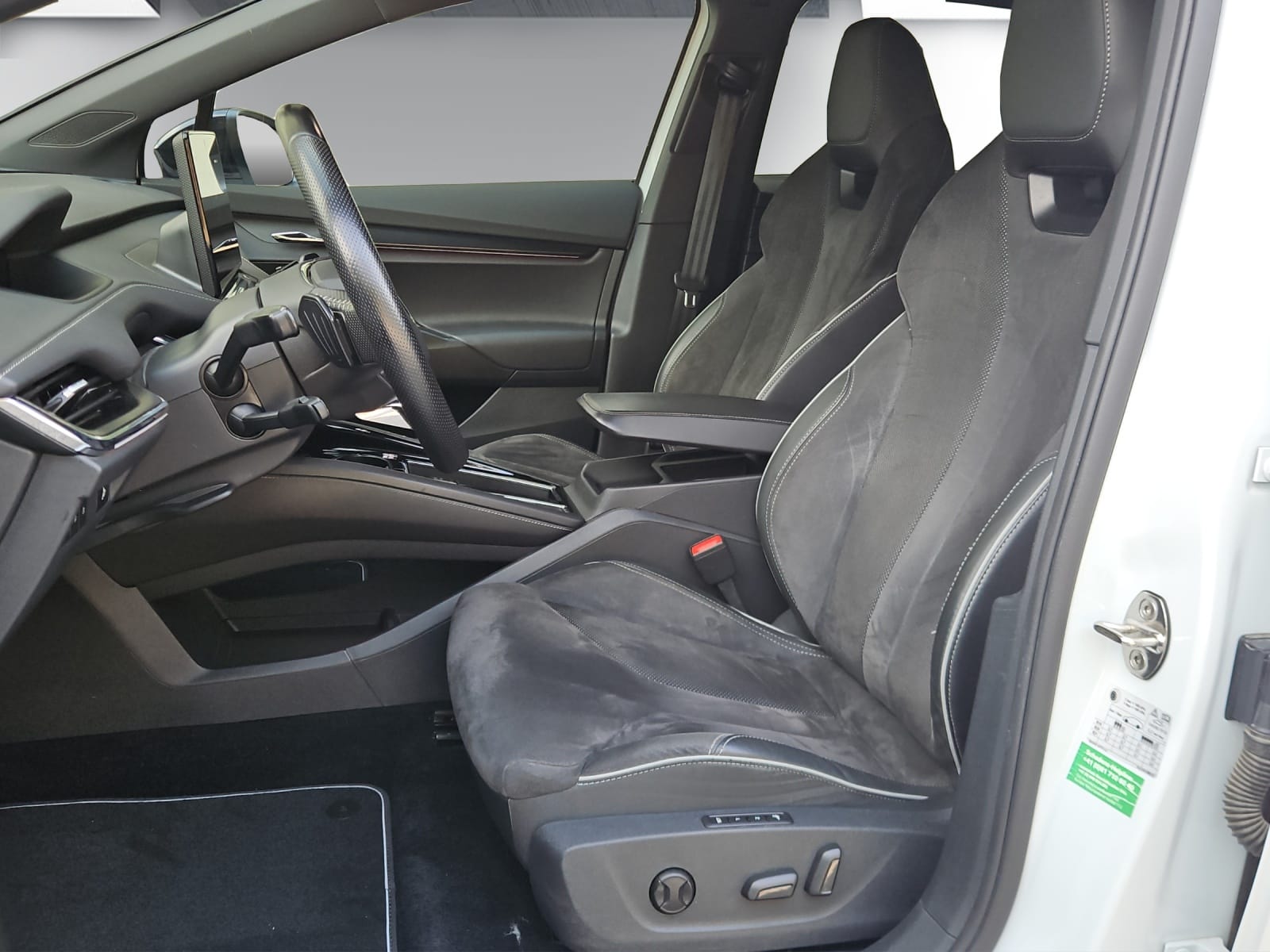 SKODA Skoda Enyaq 80x Sportline-image-11