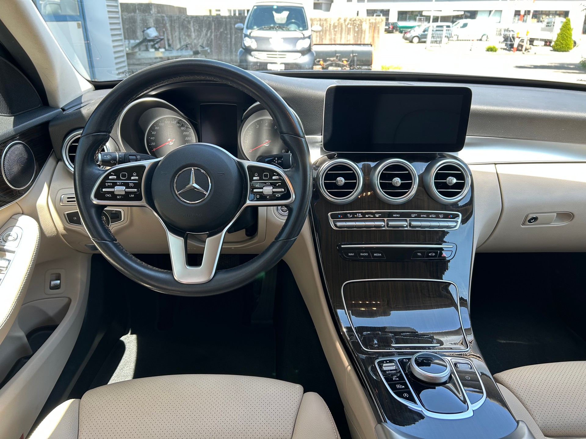 MERCEDES-BENZ C 200 Swiss Star 4M 9G-Tronic-image-9