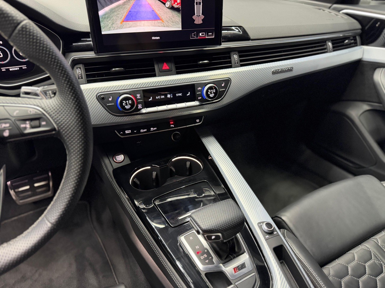 AUDI RS4 Avant quattro | DRC Sportfahrwerk | Virtual Cockpit | Rückfahrkamera | Facelift Model-image-14