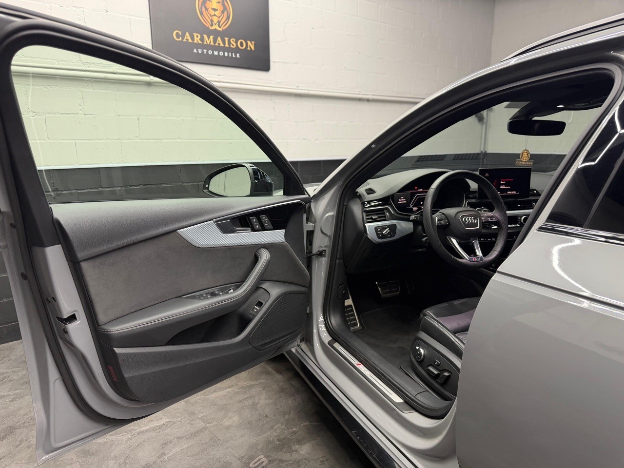 AUDI RS4 Avant quattro | DRC Sportfahrwerk | Virtual Cockpit | Rückfahrkamera | Facelift Model-image-15