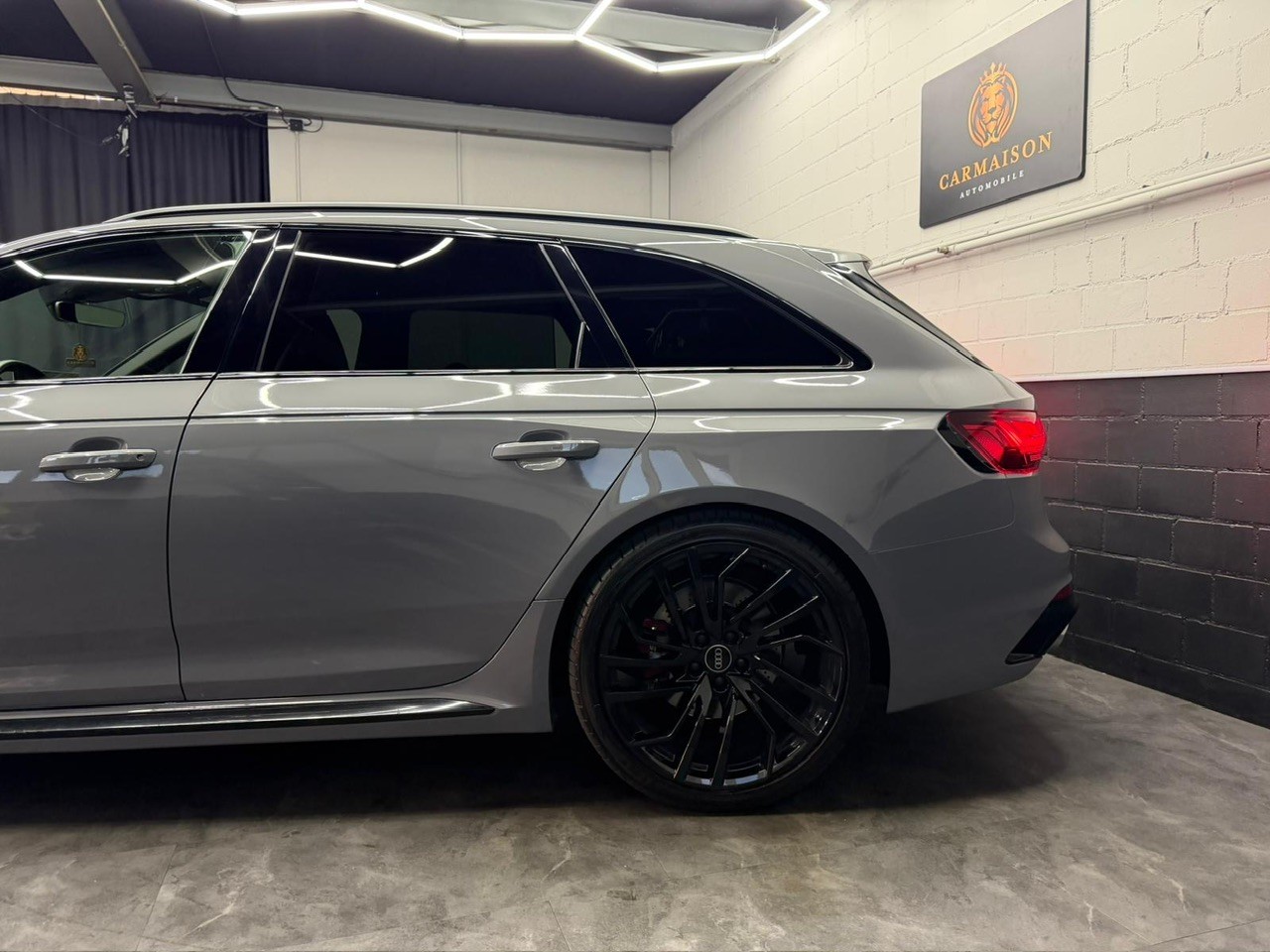 AUDI RS4 Avant quattro | DRC Sportfahrwerk | Virtual Cockpit | Rückfahrkamera | Facelift Model-showroom-element-3