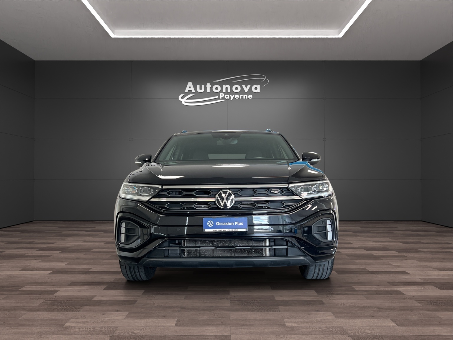 VW T-Roc 2.0 TSI R-Line DSG 4Motion-image-1