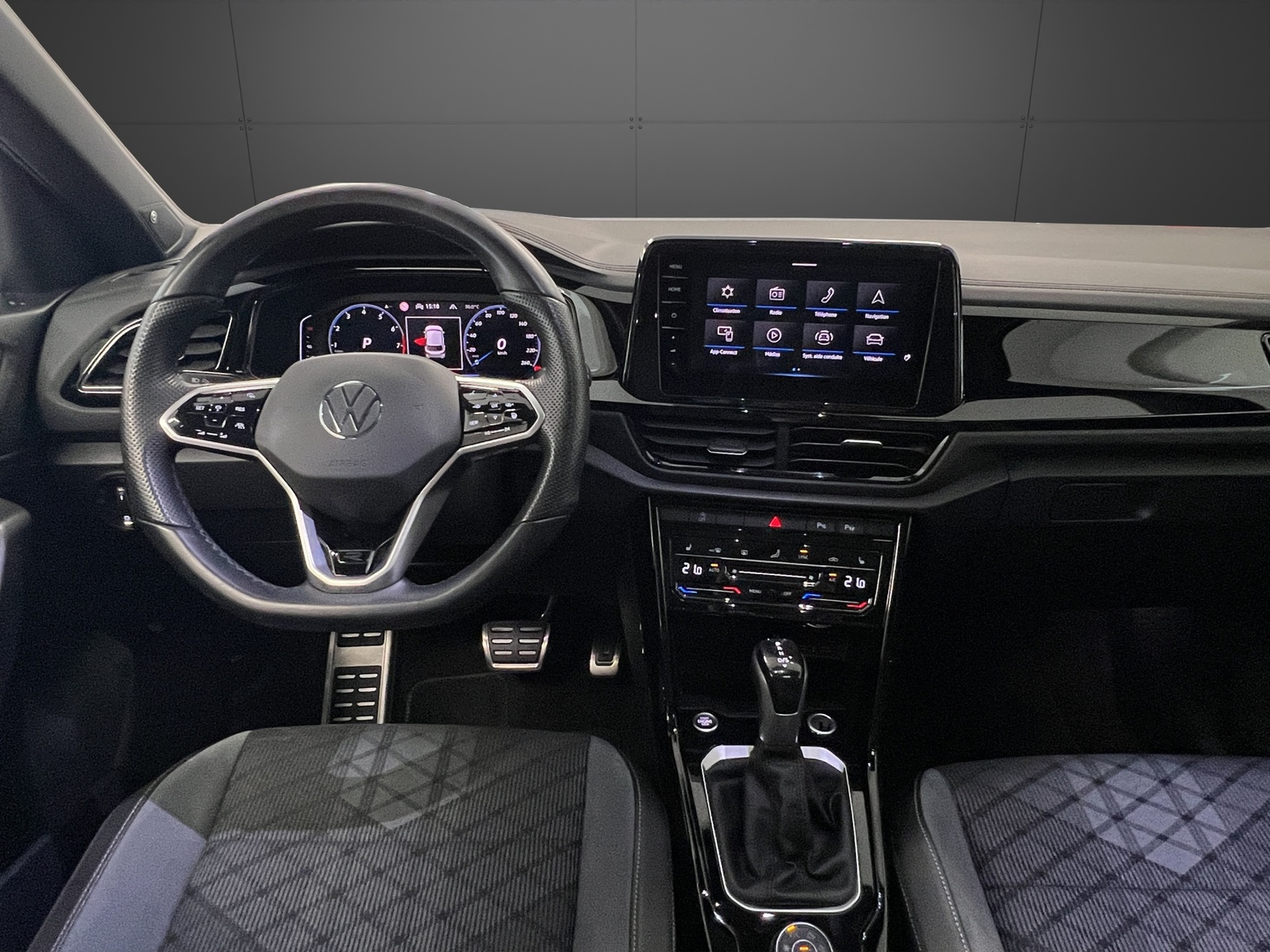 VW T-Roc 2.0 TSI R-Line DSG 4Motion-image-9