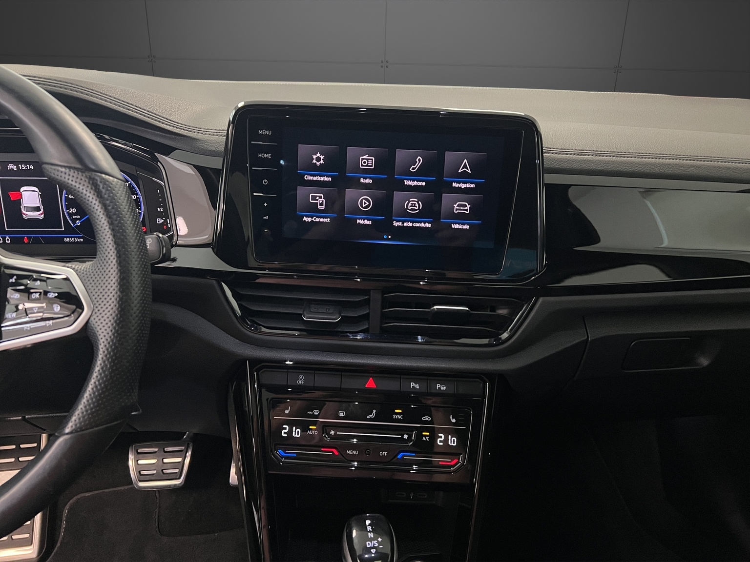 VW T-Roc 2.0 TSI R-Line DSG 4Motion-image-10