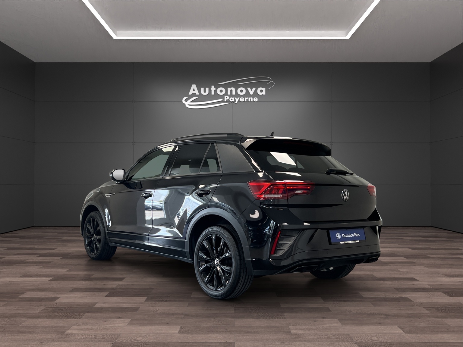 VW T-Roc 2.0 TSI R-Line DSG 4Motion-image-3