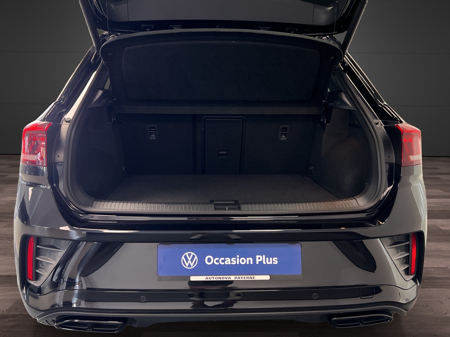VW T-Roc 2.0 TSI R-Line DSG 4Motion-image-12