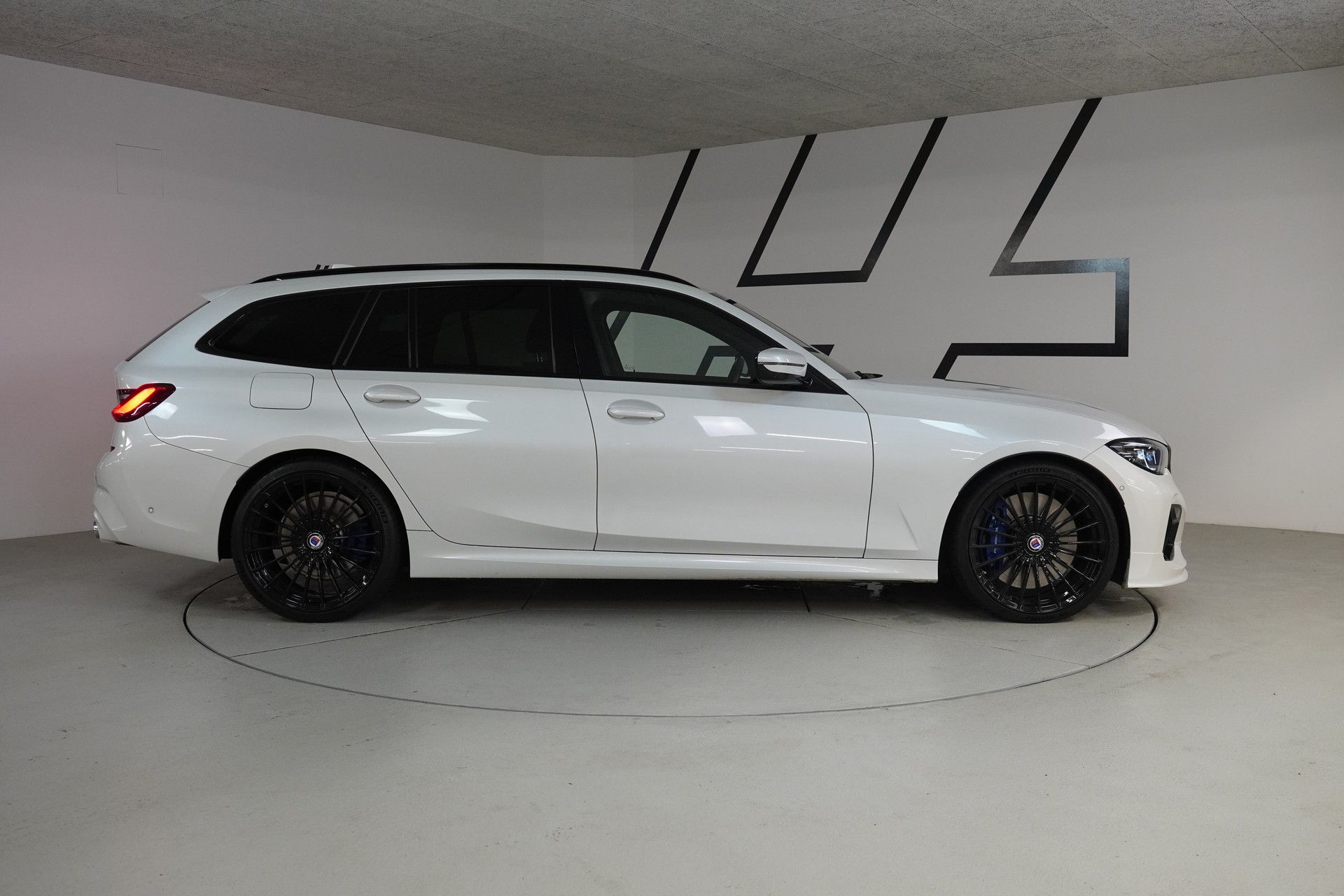BMW-ALPINA B3 BiTurbo Touring 3.0 xDrive Switch-Tronic-image-4