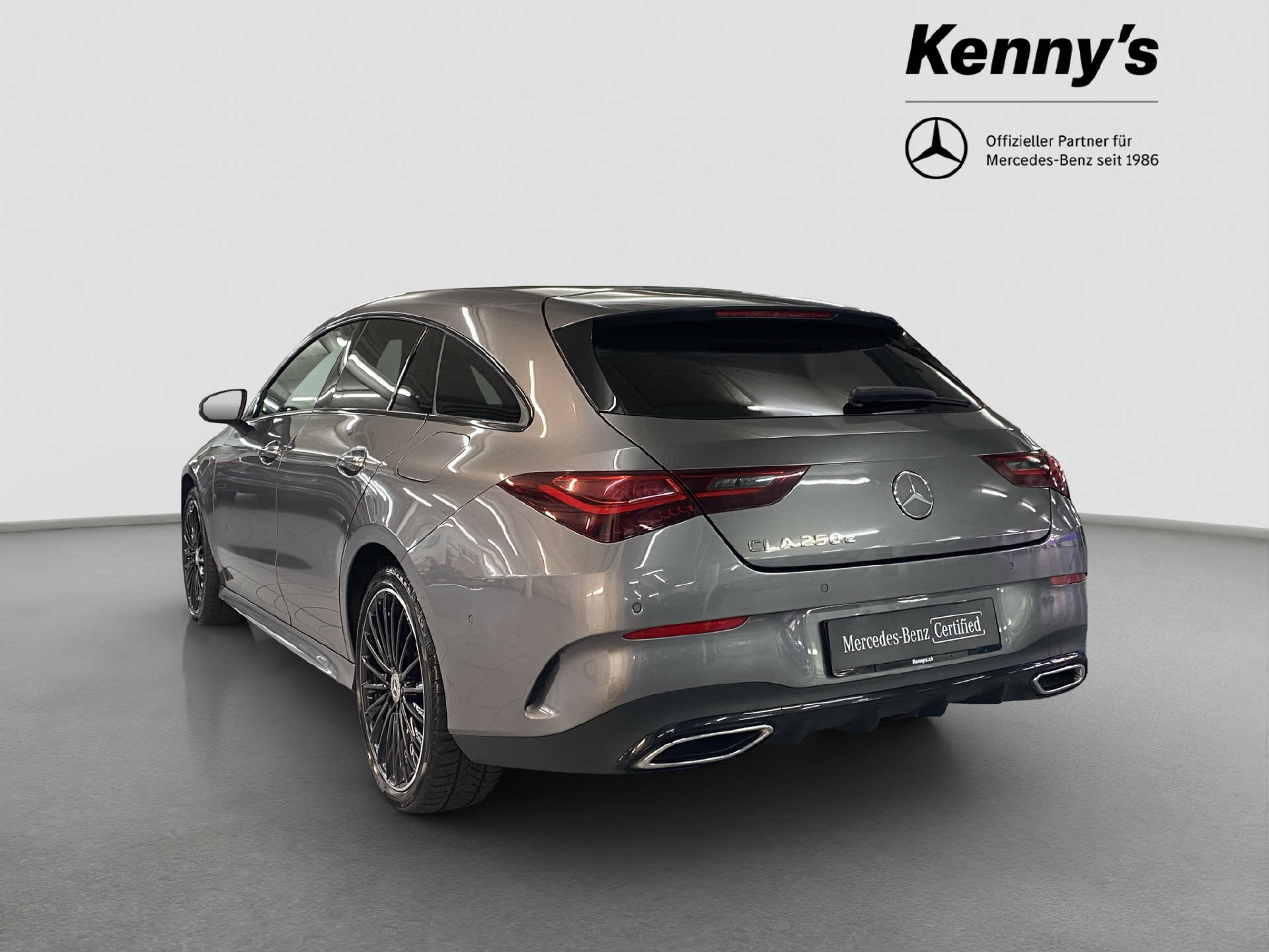 MERCEDES-BENZ CLA 250e AMG Line Shooting Brake-image-4