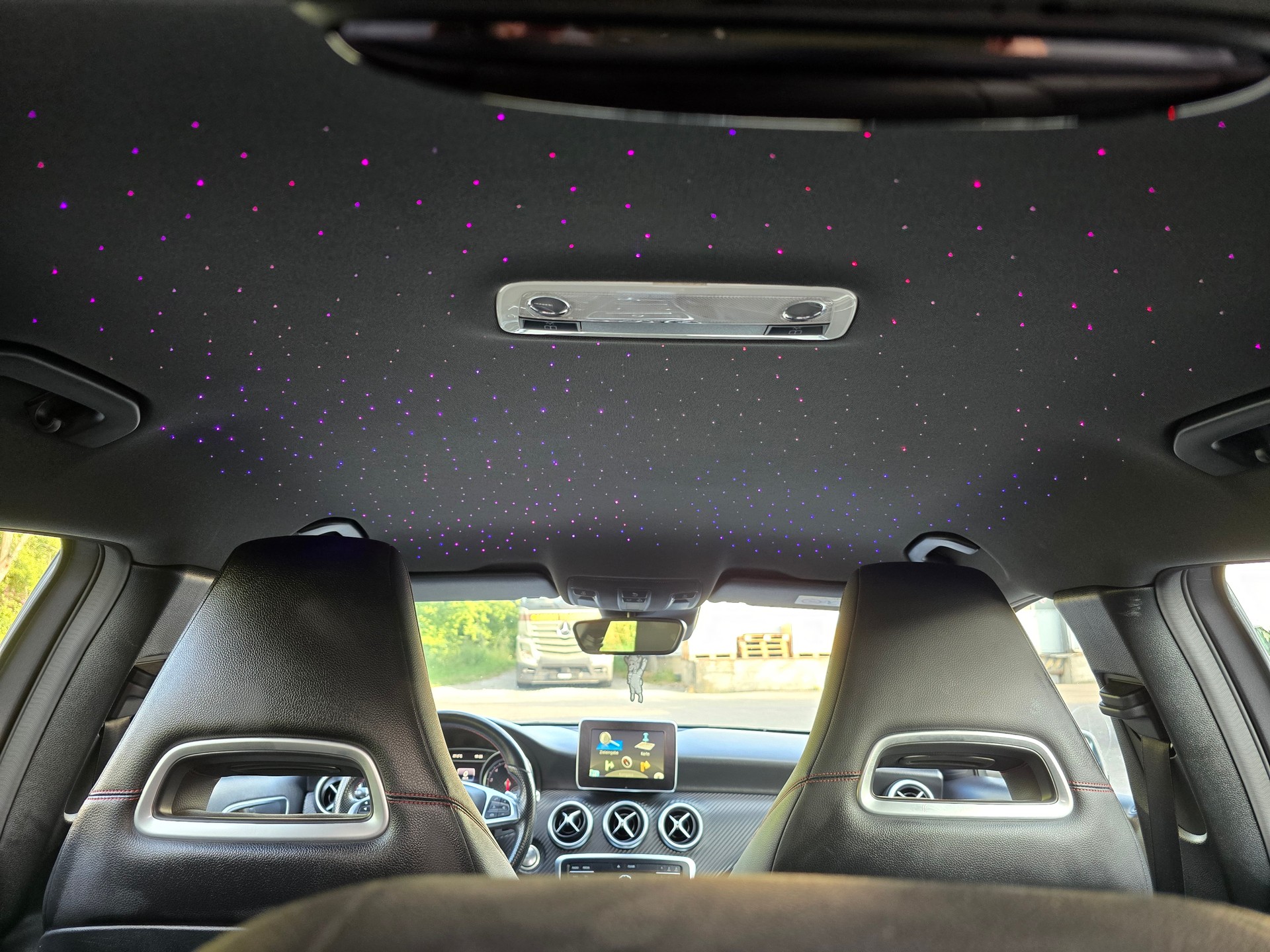 MERCEDES-BENZ A 250 AMG Line 4Matic 7G-DCT-image-15