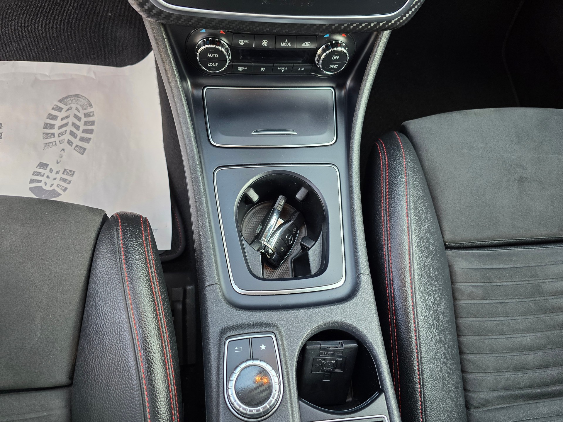 MERCEDES-BENZ A 250 AMG Line 4Matic 7G-DCT-image-19