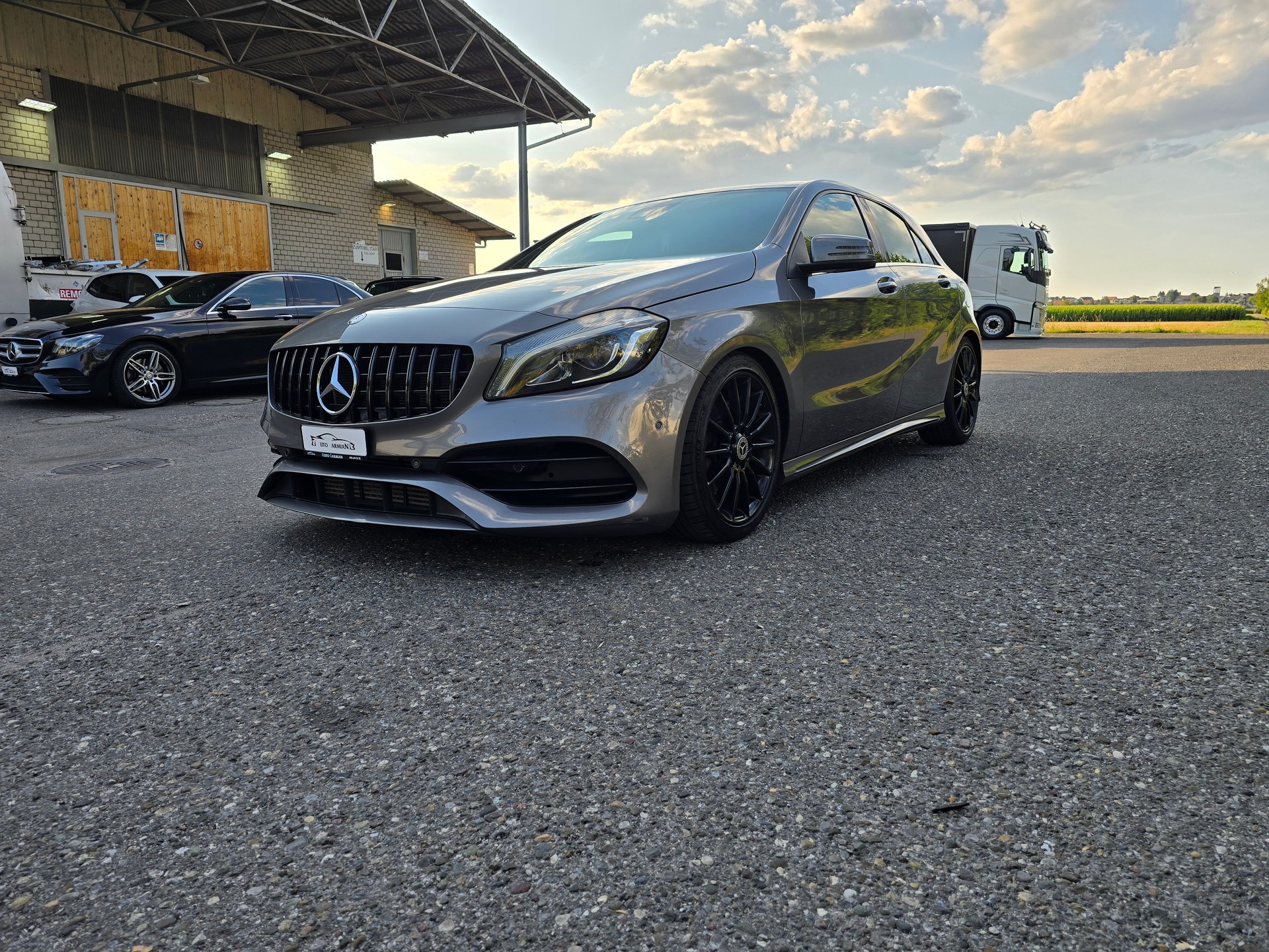 MERCEDES-BENZ A 250 AMG Line 4Matic 7G-DCT-image-2