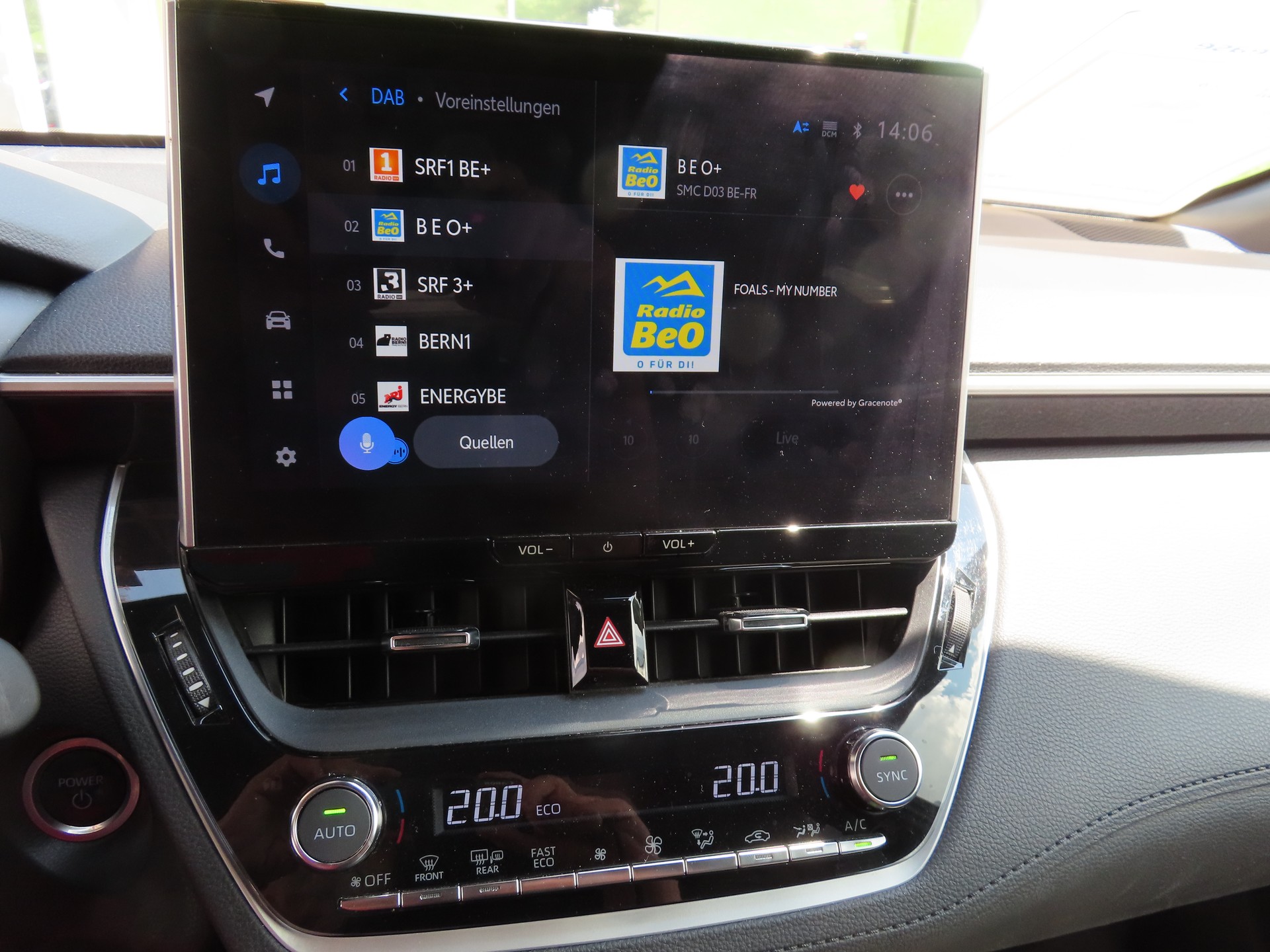 TOYOTA Corolla Cross 2.0 HSD Trend AWD-i-image-9