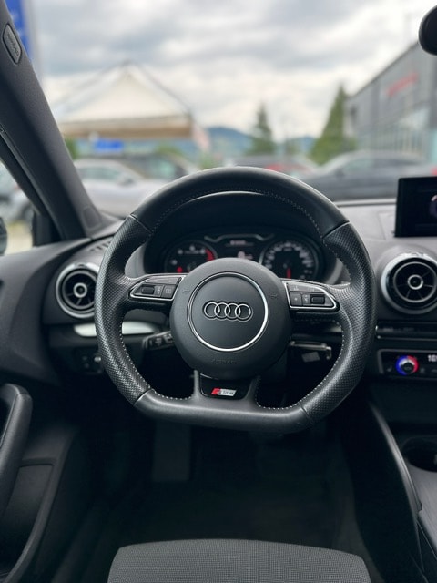 AUDI A3 Sportback **S-Line** 1.4 TFSI Ambition S-tronic-image-10