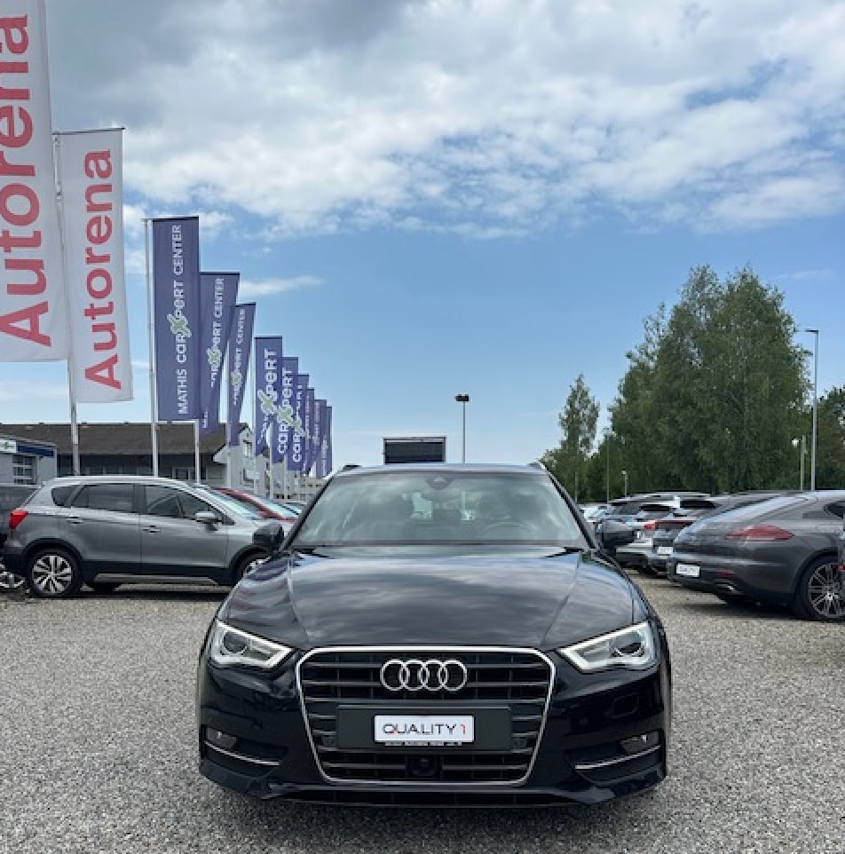 AUDI A3 Sportback **S-Line** 1.4 TFSI Ambition S-tronic-image-1
