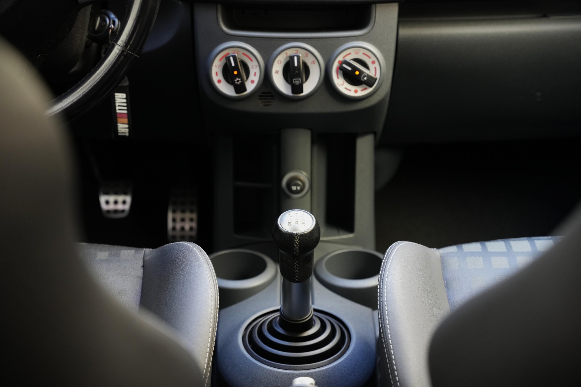 MITSUBISHI Colt 1.5 16V 150 Turbo Ralliart-image-14