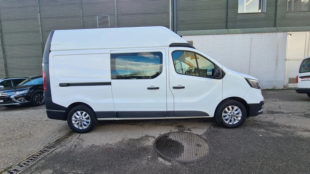 RENAULT Trafic 2.0 Blue dCi 150 Advance L2H2 EN ** 150 PS ** 3-Plätzer ** Gr-Navi ** RF-Kamera ** Anh-Kupplung ** Modell 2023 **-image-5