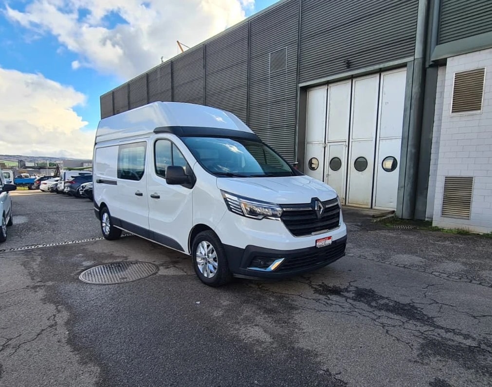 RENAULT Trafic 2.0 Blue dCi 150 Advance L2H2 EN ** 150 PS ** 3-Plätzer ** Gr-Navi ** RF-Kamera ** Anh-Kupplung ** Modell 2023 **-image-0