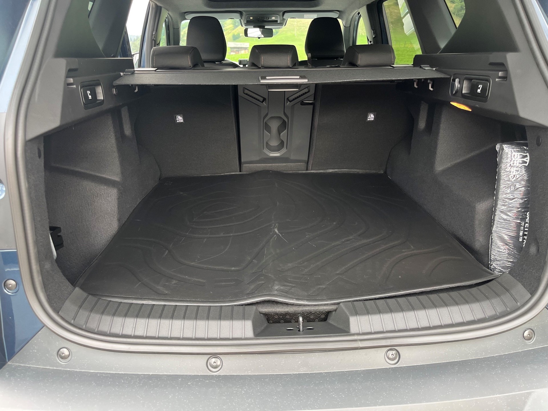DACIA Bigster TCe Hybrid 150 48V Extreme 4x4-image-12