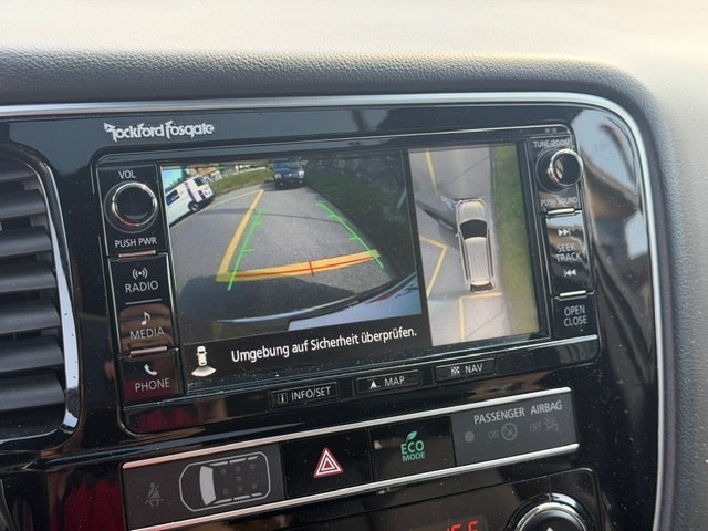MITSUBISHI Outlander 2.4 PHEV Diamond S-Edition 4WD Automatic-image-11