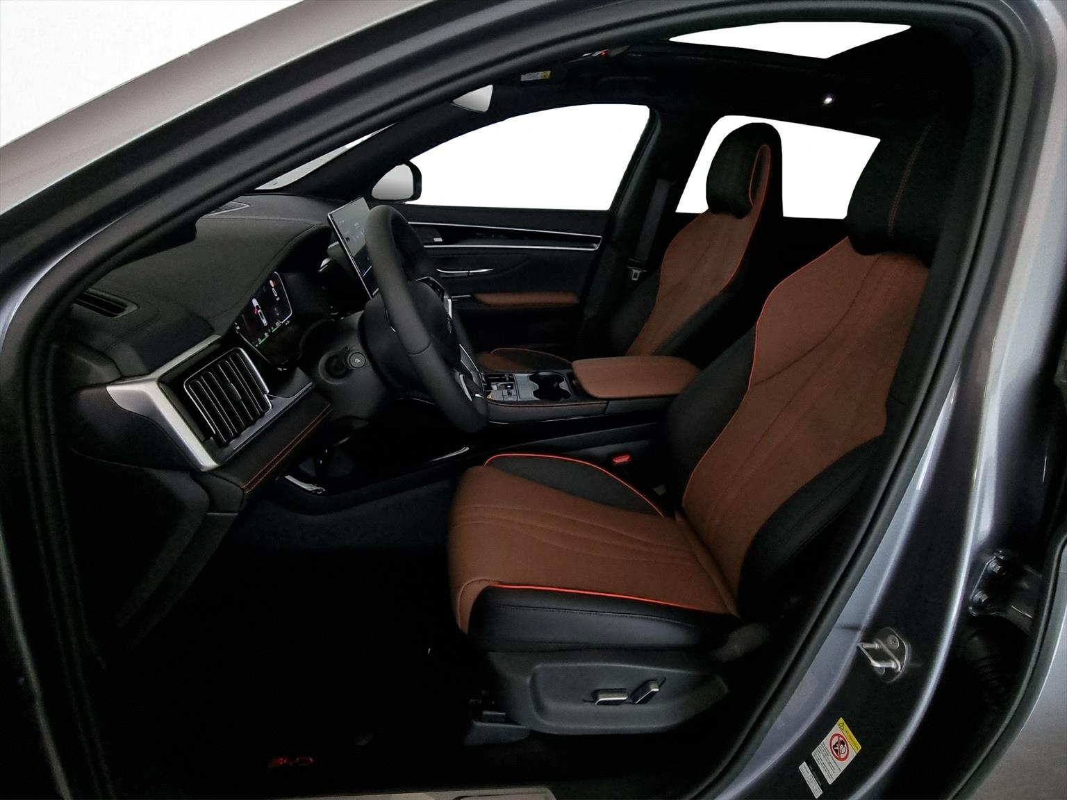 BYD Seal U DM-i Comfort FWD-image-5