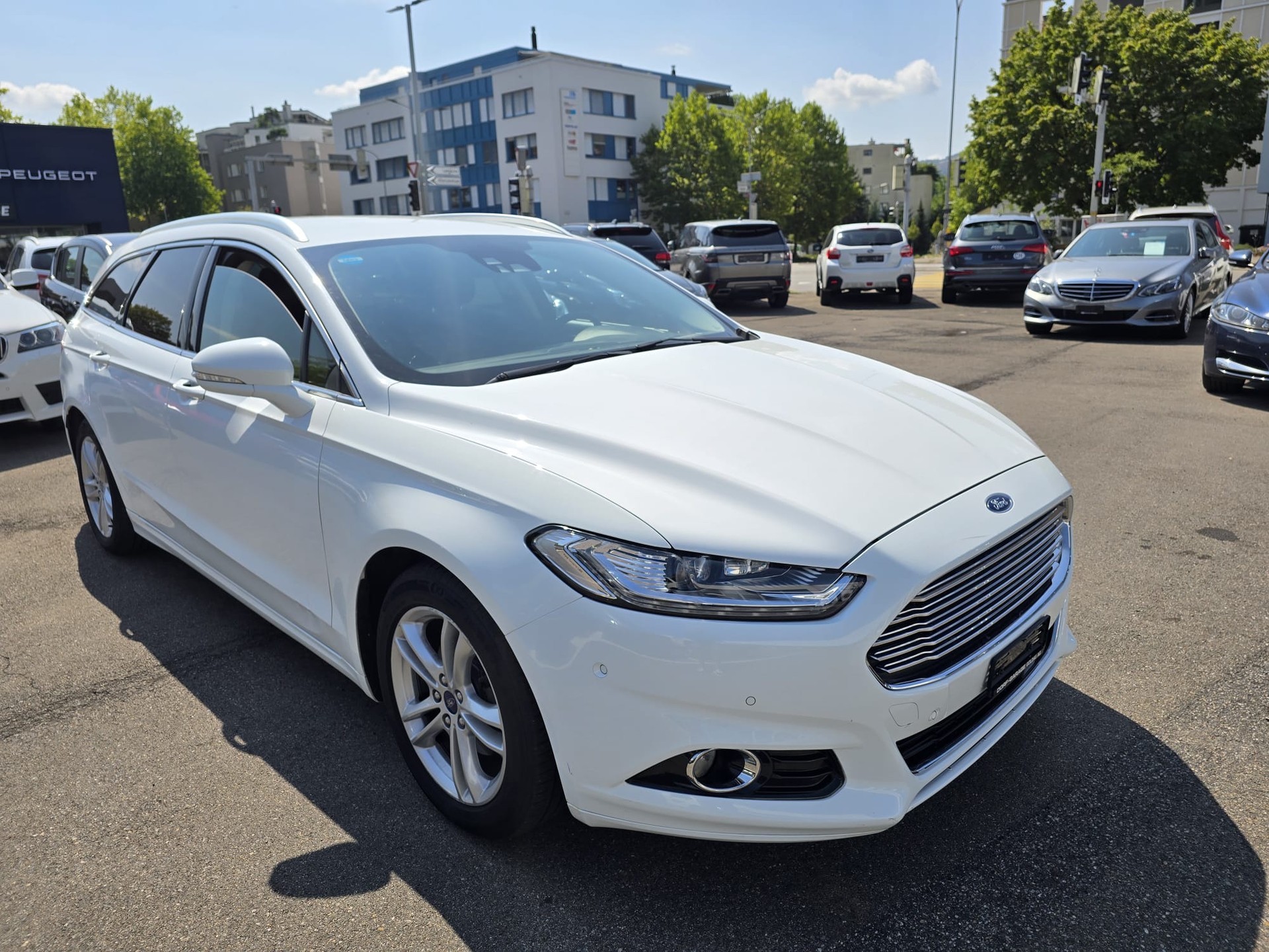 FORD Mondeo 2.0 TDCi Titanium AWD PowerShift-image-2