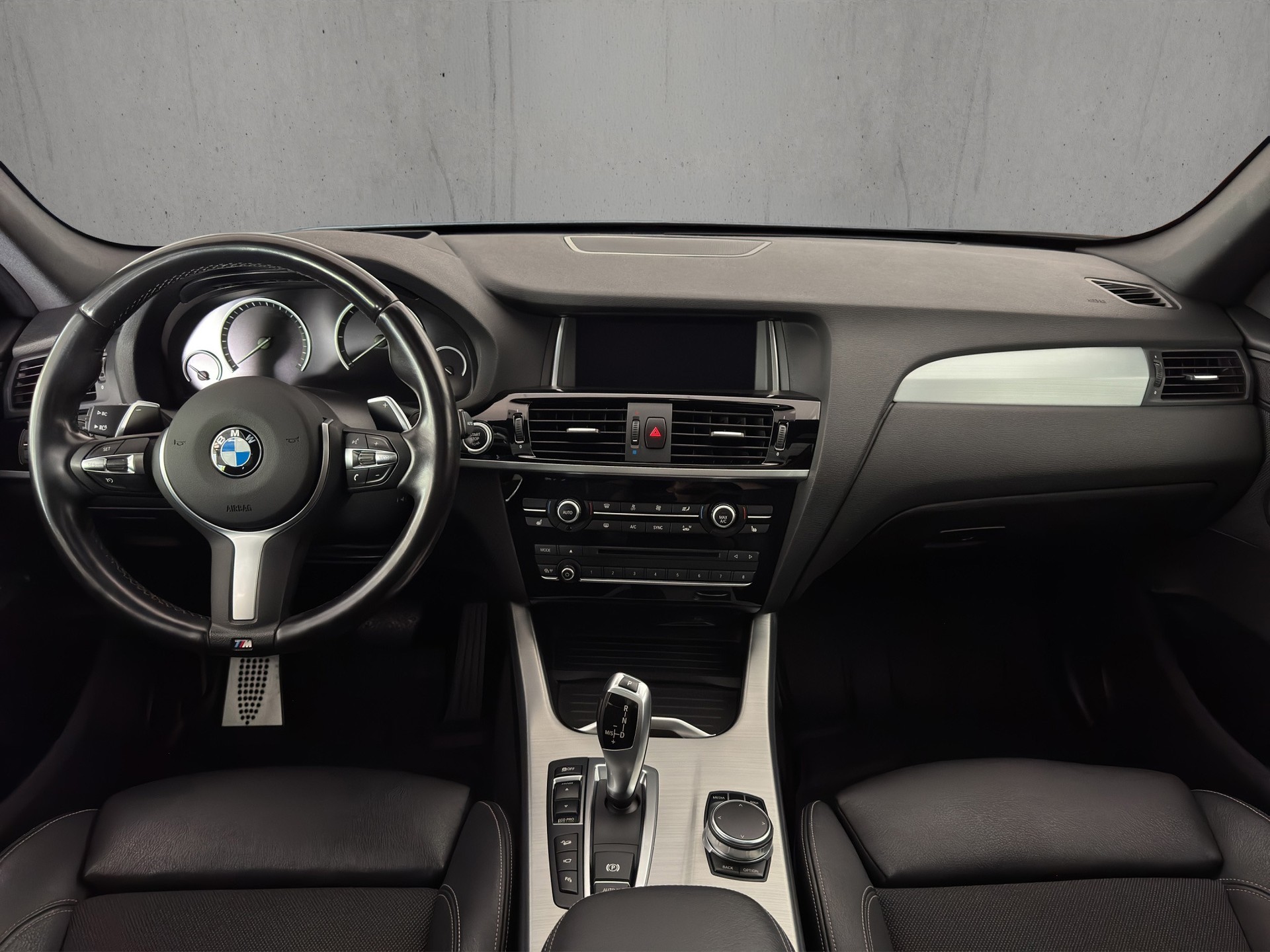 BMW X3 xDrive 20d M Sport Steptronic "Standheiz.-AHK-Pano-Head-Up-20"Alu"-image-11