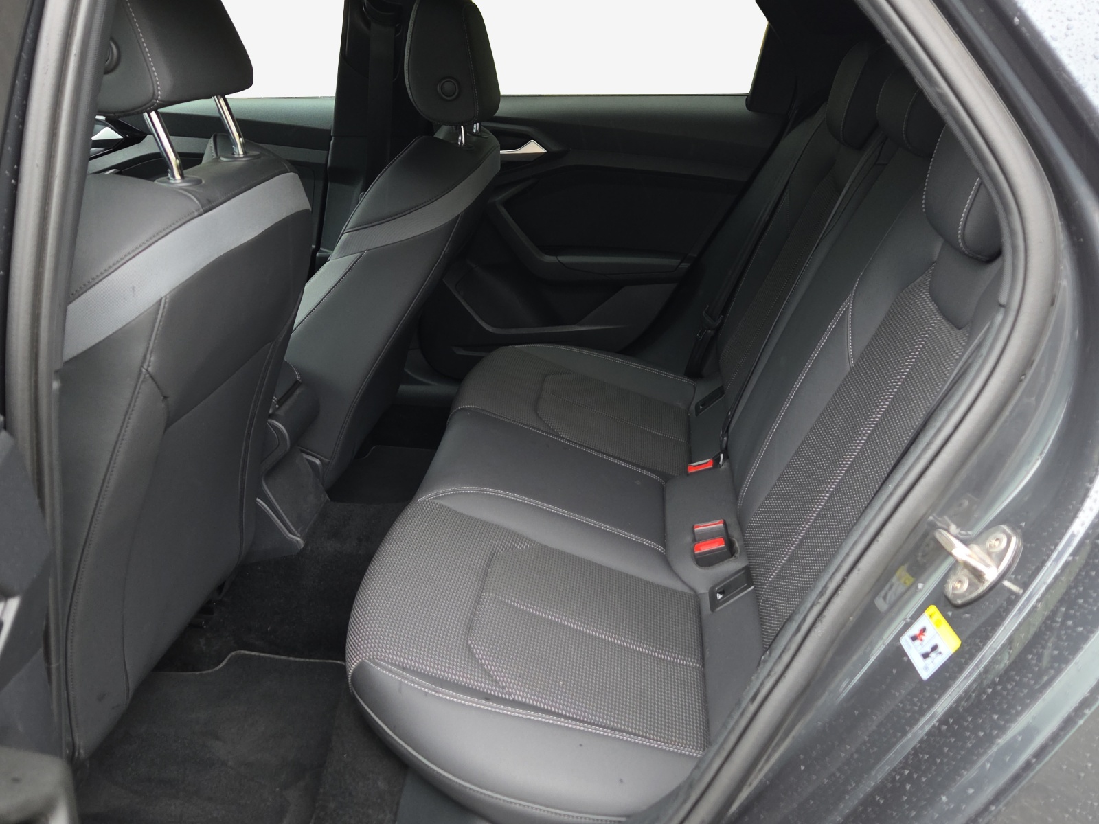 AUDI A1 Sportback 30 TFSI advanced Attraction S-tronic-image-11