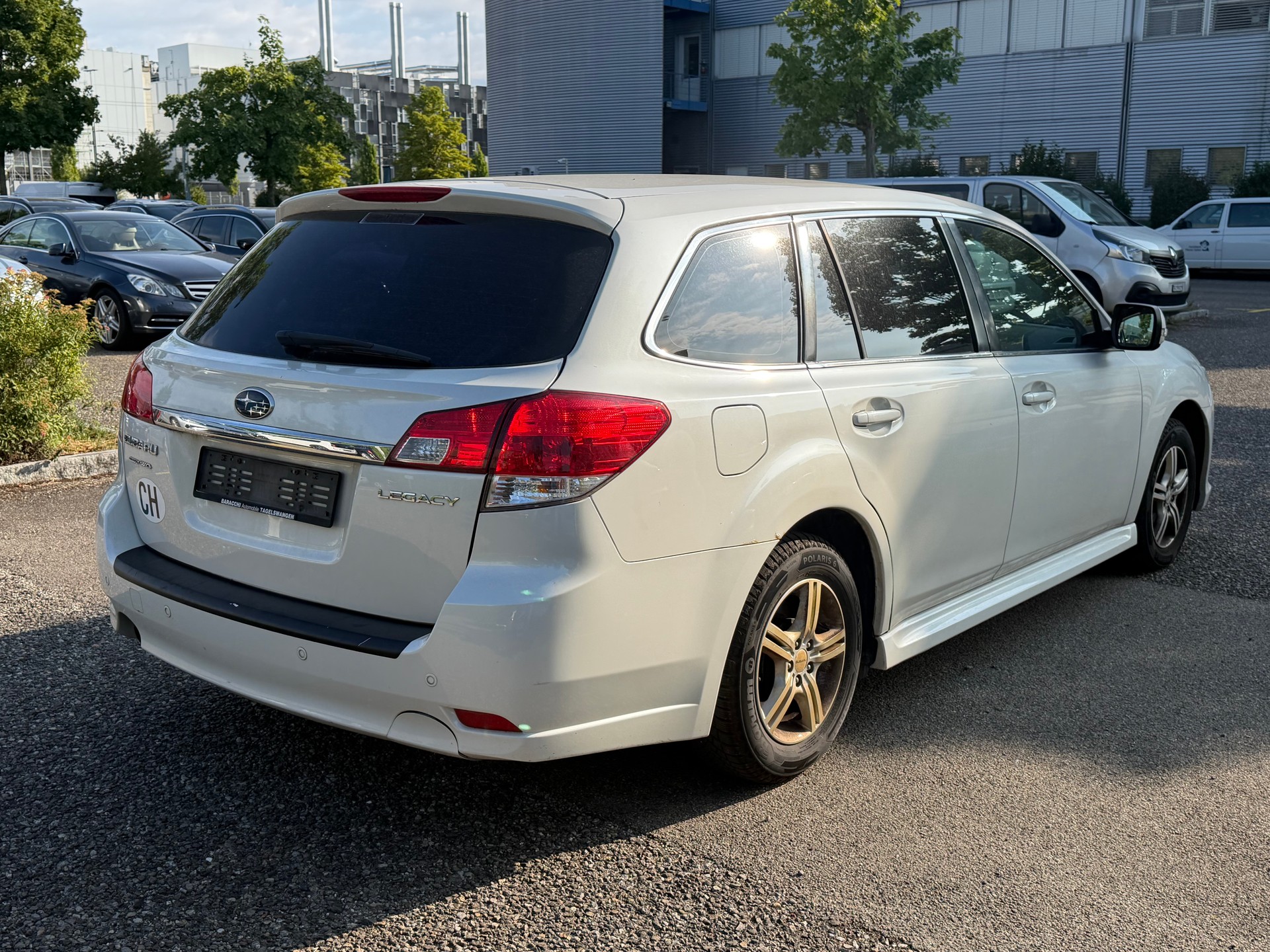SUBARU Legacy 2.0i Swiss AWD-image-4