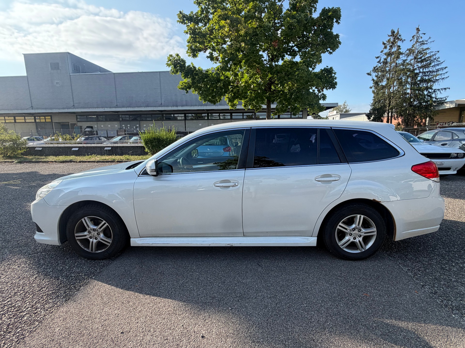 SUBARU Legacy 2.0i Swiss AWD-image-7