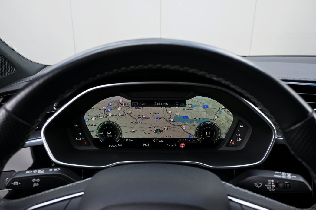 AUDI Q3 Sportback 45 TFSI e S line Attraction S-tronic-image-10