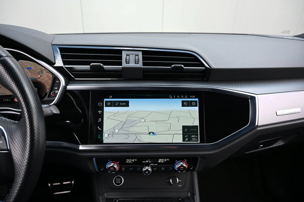 AUDI Q3 Sportback 45 TFSI e S line Attraction S-tronic-image-11