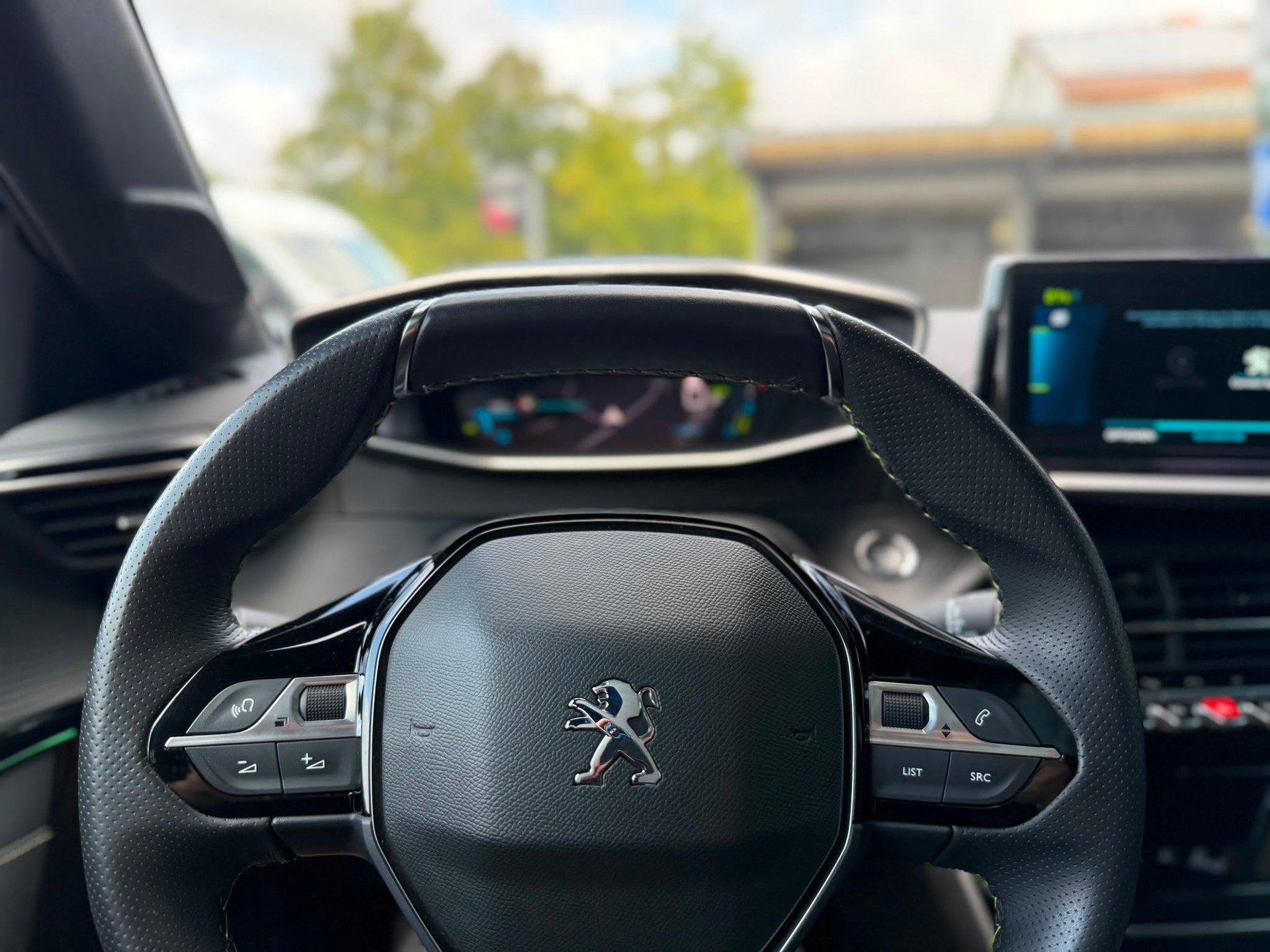 PEUGEOT 208 Elektrik GT Pack-image-9
