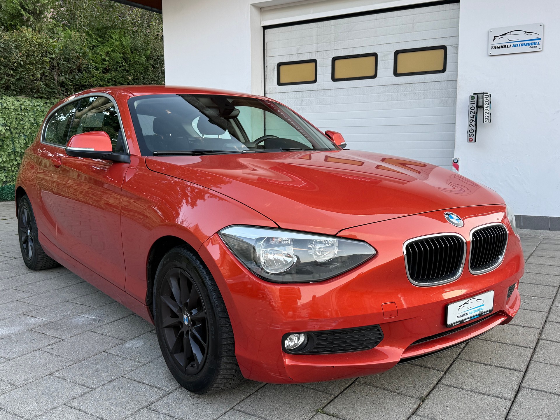 BMW 116i Sport Line-image-6